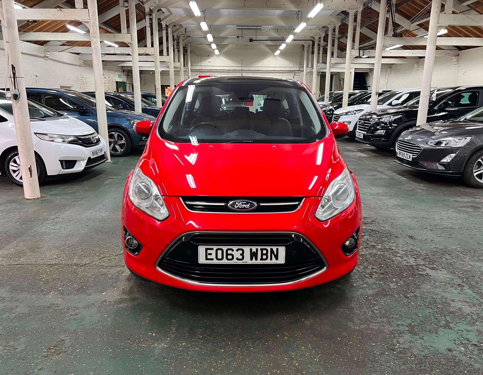 A 2013 FORD C-MAX 1.6 TDCi Titanium X Euro 5 5dr A 2013 FORD C-MAX 1.6 TDCi Titanium X Euro 5 5dr