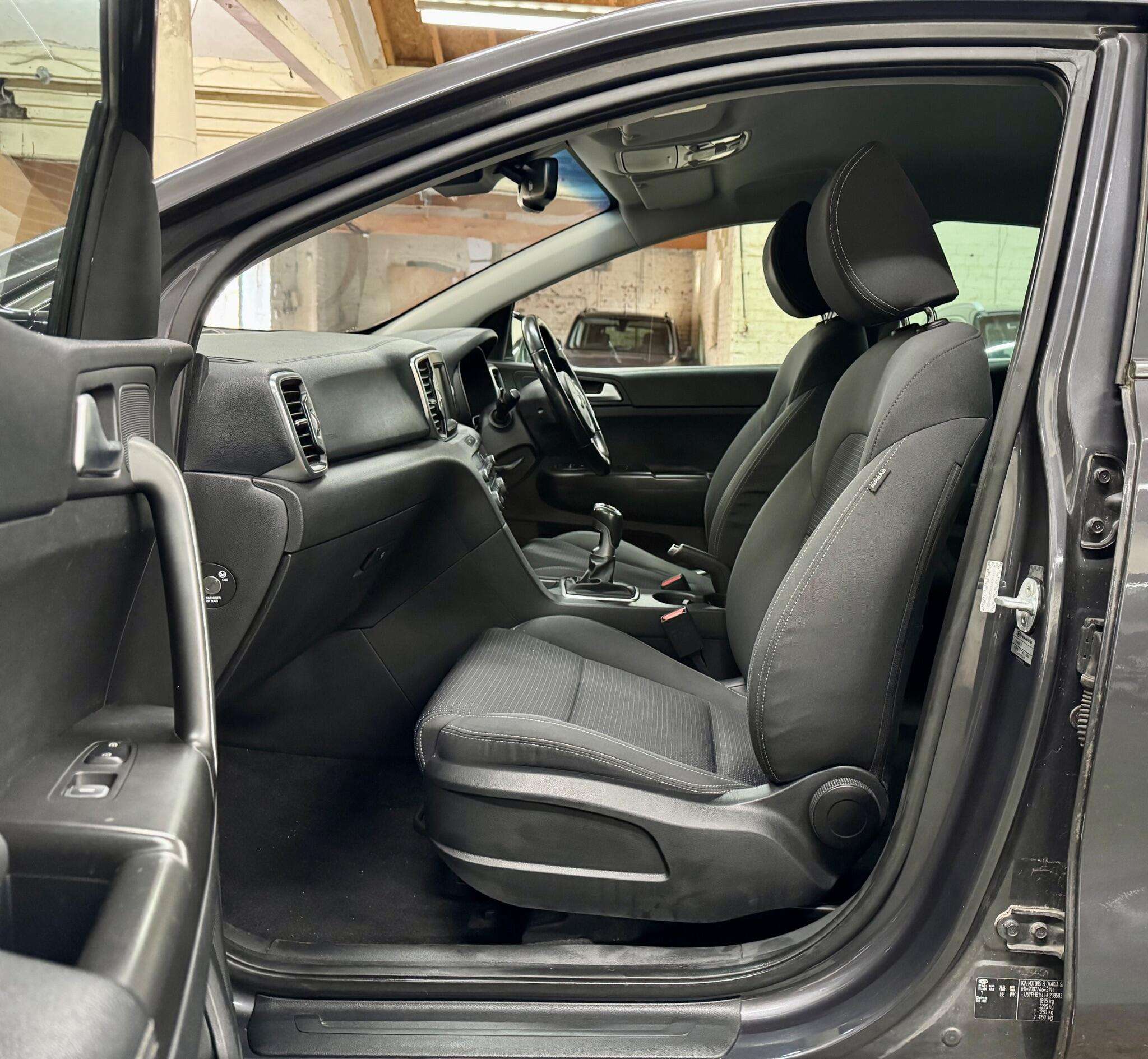 2017 KIA SPORTAGE 2017 KIA SPORTAGE