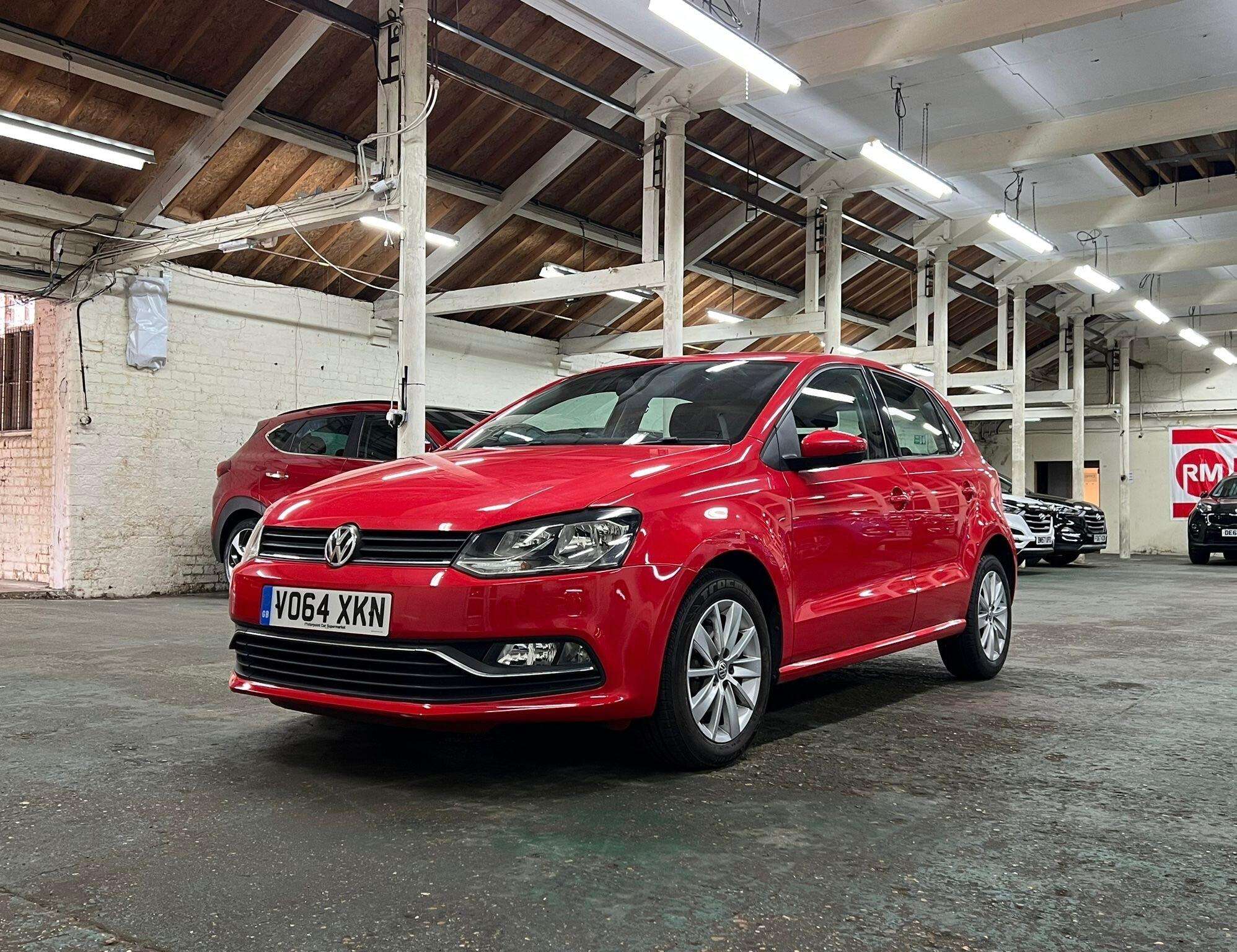 A 2014 VOLKSWAGEN POLO 1.4 TDI BlueMotion Tech SE Euro 6 (s/s) 5dr A 2014 VOLKSWAGEN POLO 1.4 TDI BlueMotion Tech SE Euro 6 (s/s) 5dr