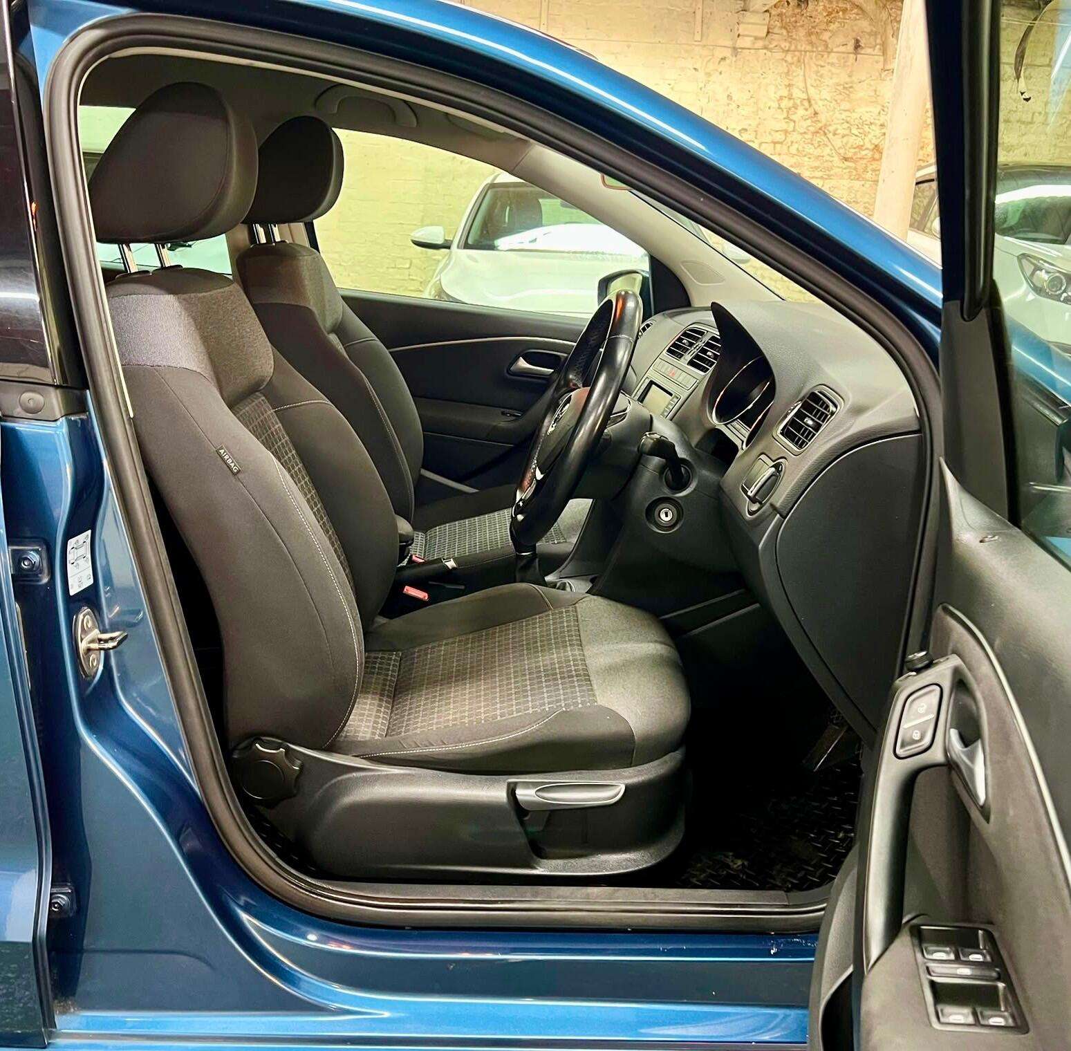2015 VOLKSWAGEN POLO 2015 VOLKSWAGEN POLO