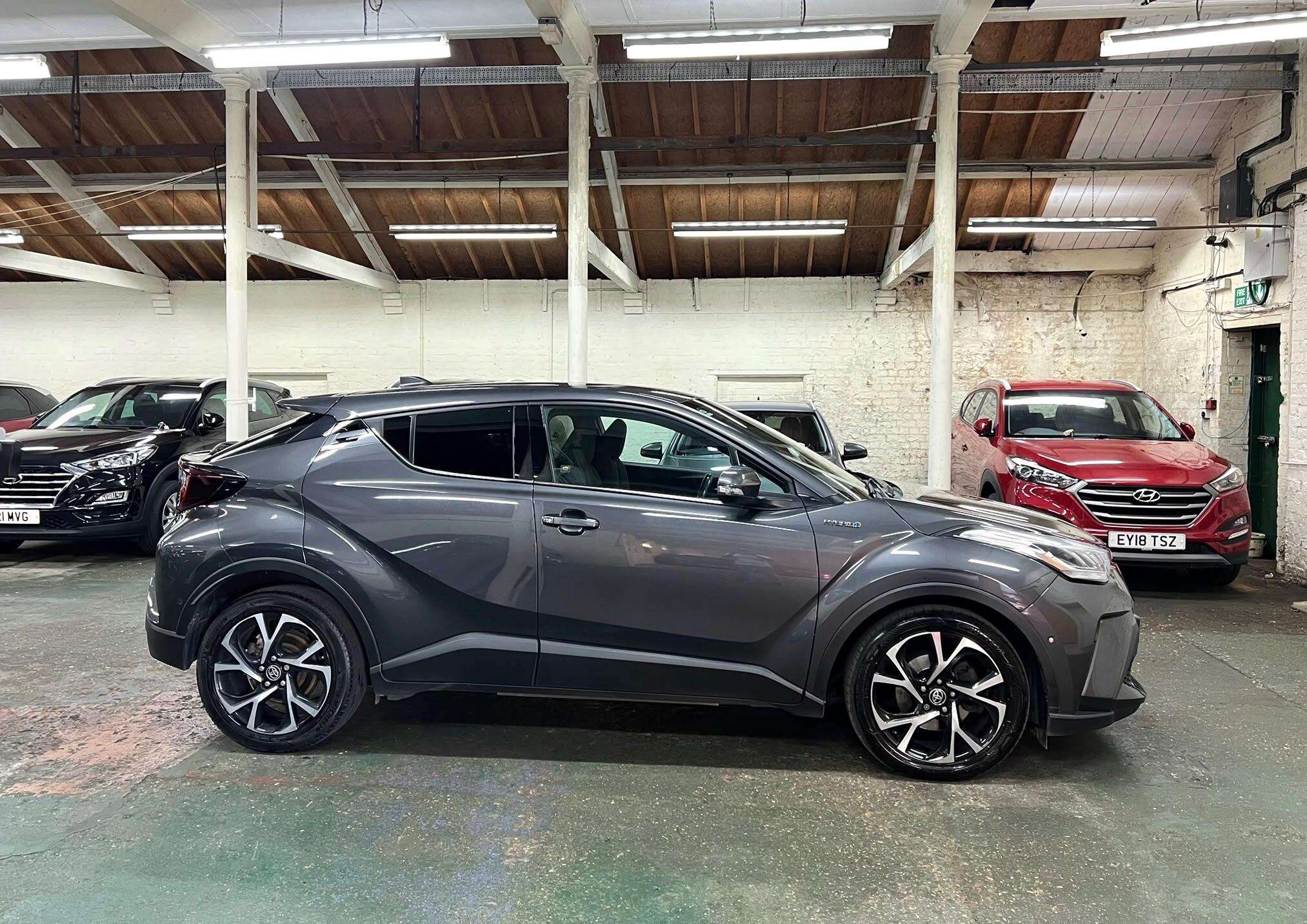 2021 TOYOTA C-HR 2021 TOYOTA C-HR