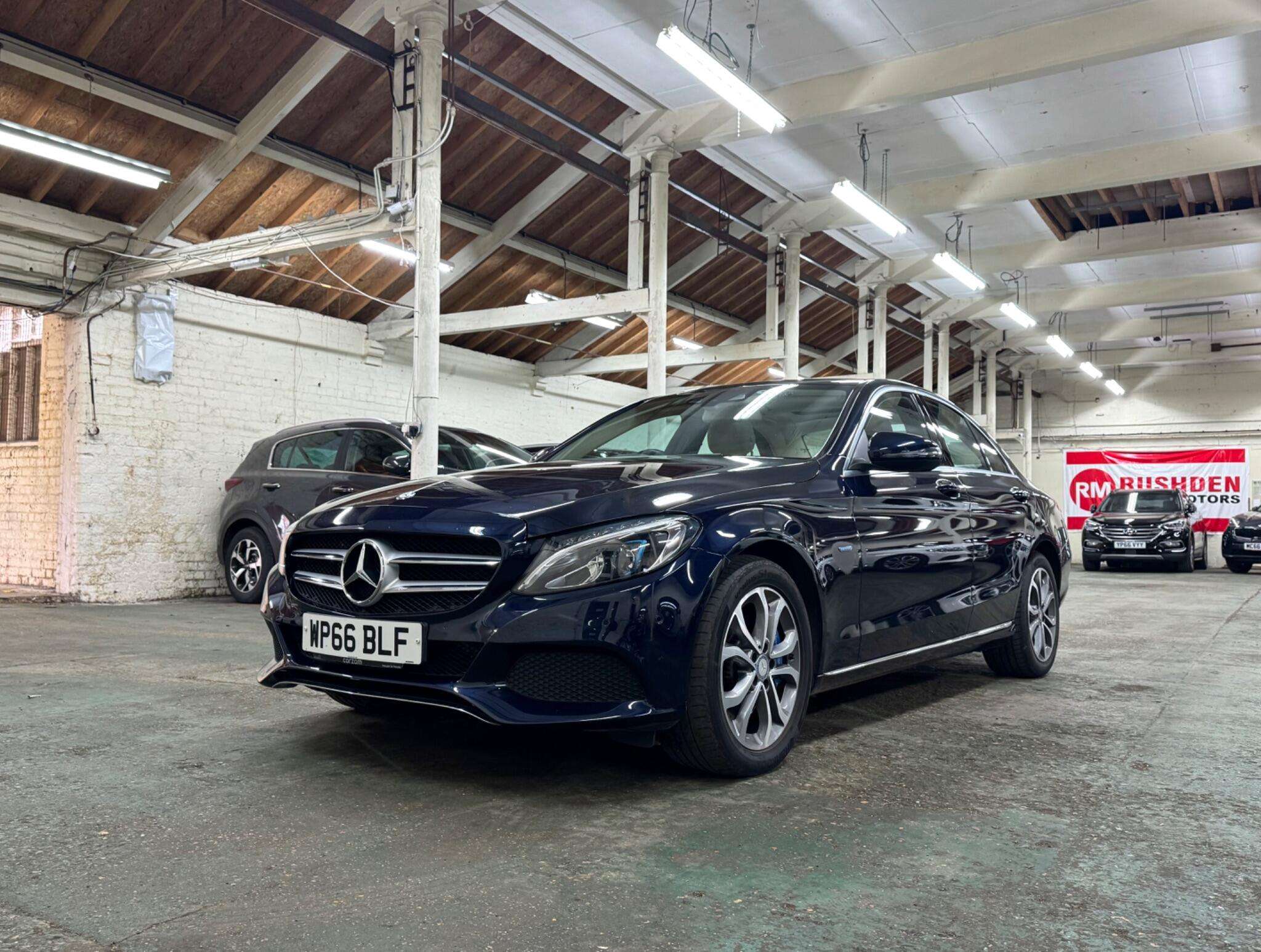 A 2016 MERCEDES-BENZ C CLASS 2.0 C350e 6.4kWh Sport (Premium Plus) G-Tronic+ Euro 6 (s/s) 4dr A 2016 MERCEDES-BENZ C CLASS 2.0 C350e 6.4kWh Sport (Premium Plus) G-Tronic+ Euro 6 (s/s) 4dr