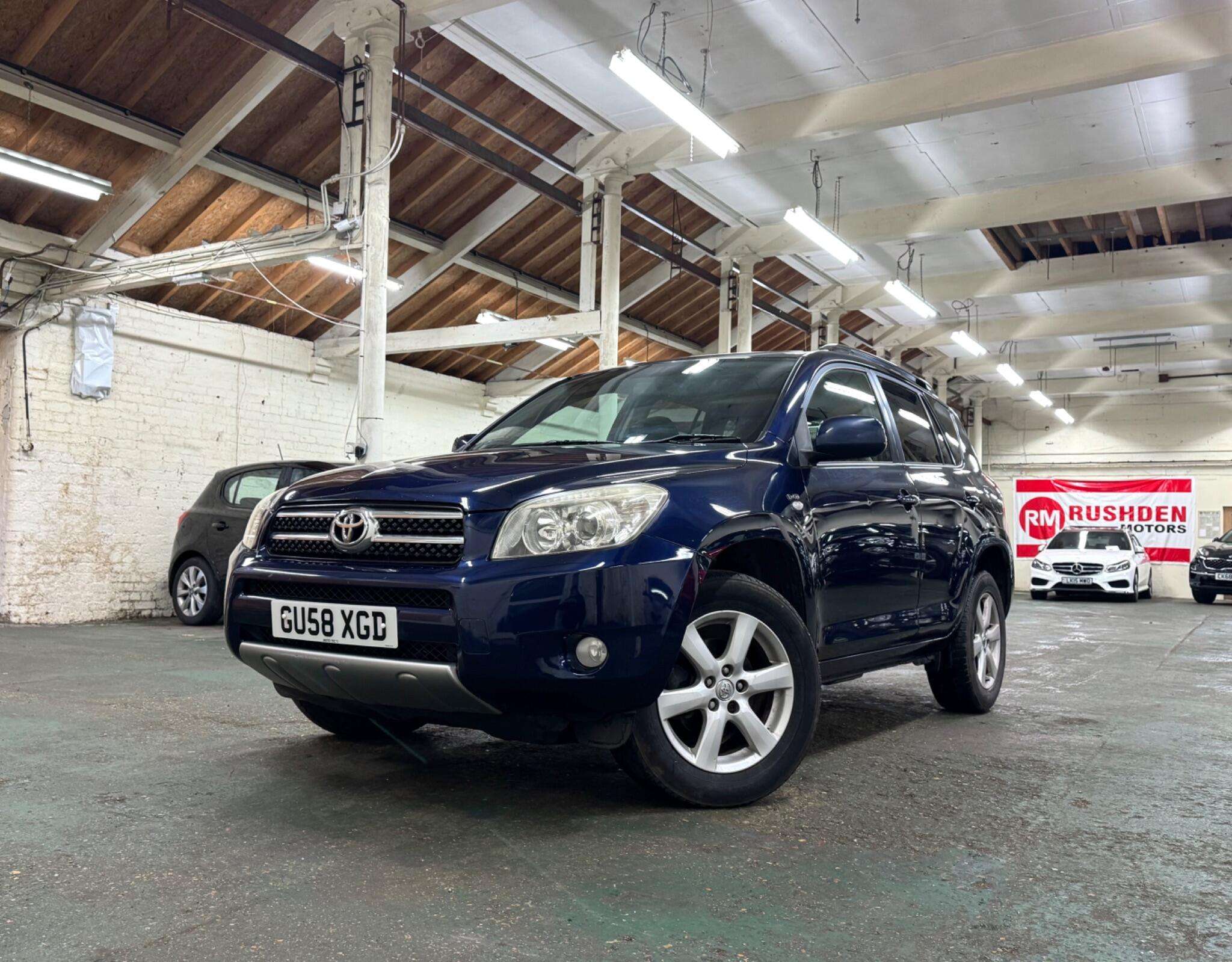 A 2008 TOYOTA RAV4 2.2 D-4D XT-R 4WD 5dr A 2008 TOYOTA RAV4 2.2 D-4D XT-R 4WD 5dr