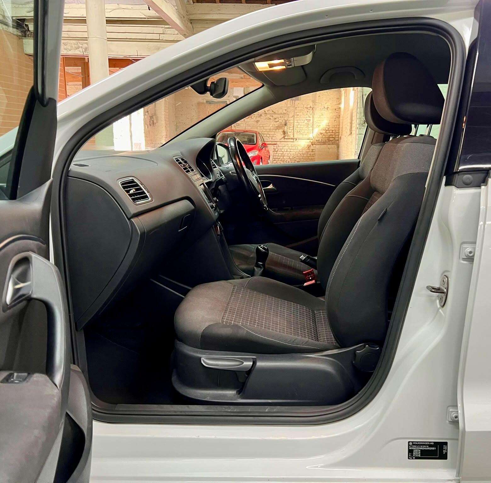 2017 VOLKSWAGEN POLO 2017 VOLKSWAGEN POLO