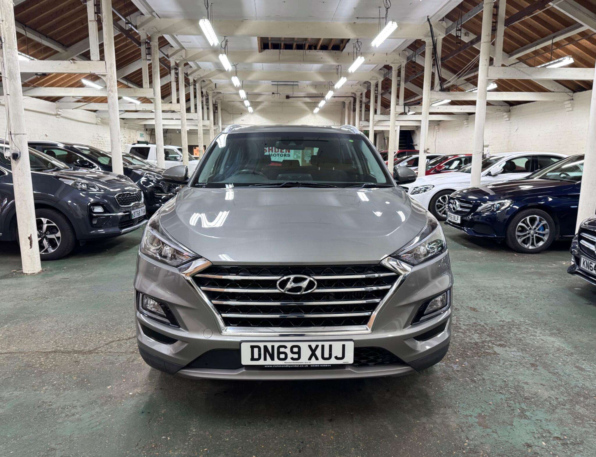 A 2019 HYUNDAI TUCSON 1.6 T-GDi SE Nav Euro 6 (s/s) 5dr A 2019 HYUNDAI TUCSON 1.6 T-GDi SE Nav Euro 6 (s/s) 5dr