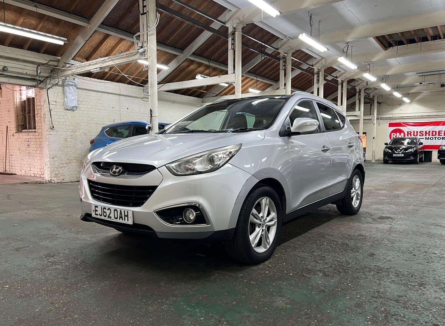 A 2012 HYUNDAI IX35 1.7 CRDi Premium Euro 5 (s/s) 5dr A 2012 HYUNDAI IX35 1.7 CRDi Premium Euro 5 (s/s) 5dr