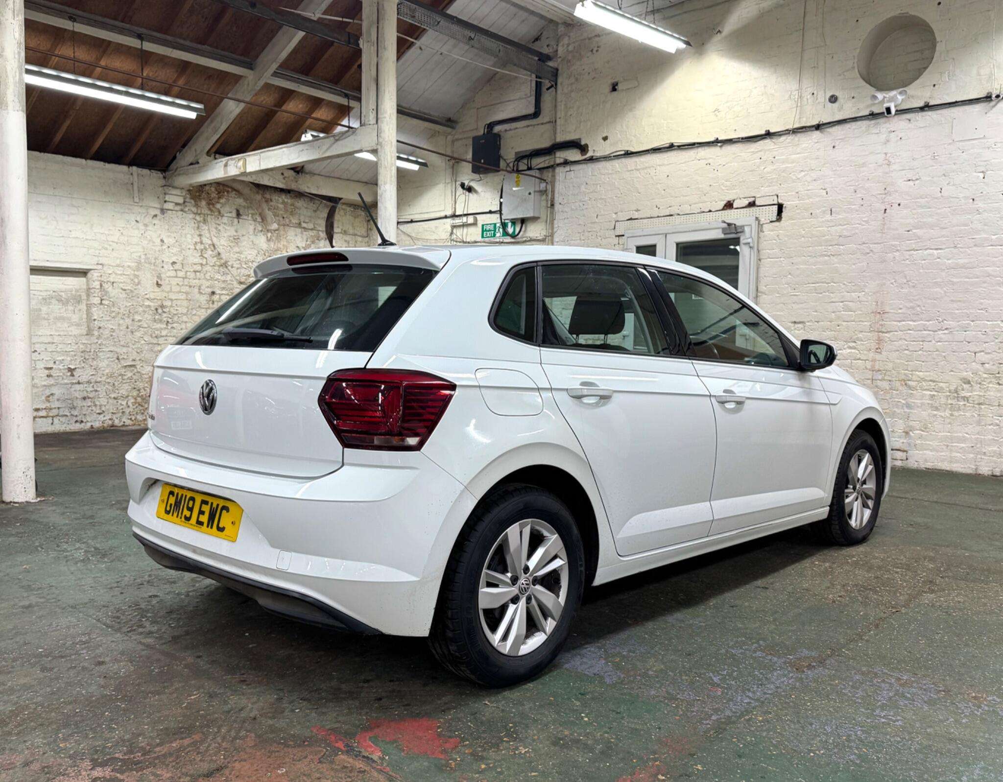 2019 VOLKSWAGEN POLO 2019 VOLKSWAGEN POLO