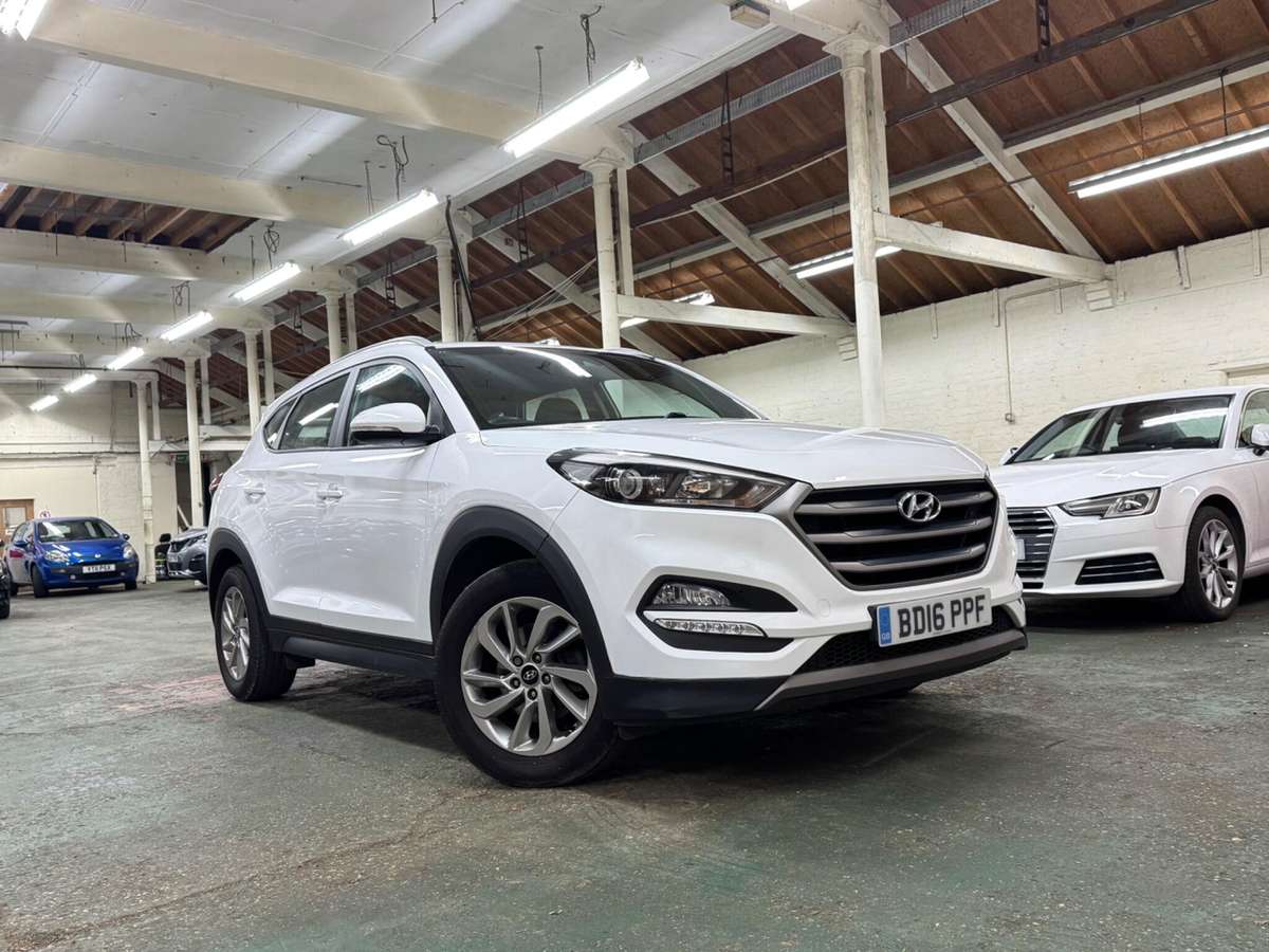 Check out this Hyundai Tucson 2016 Diesel Manual