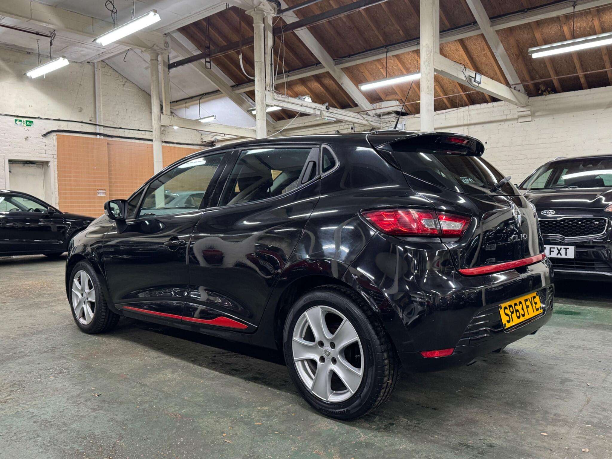 2013 RENAULT CLIO 2013 RENAULT CLIO