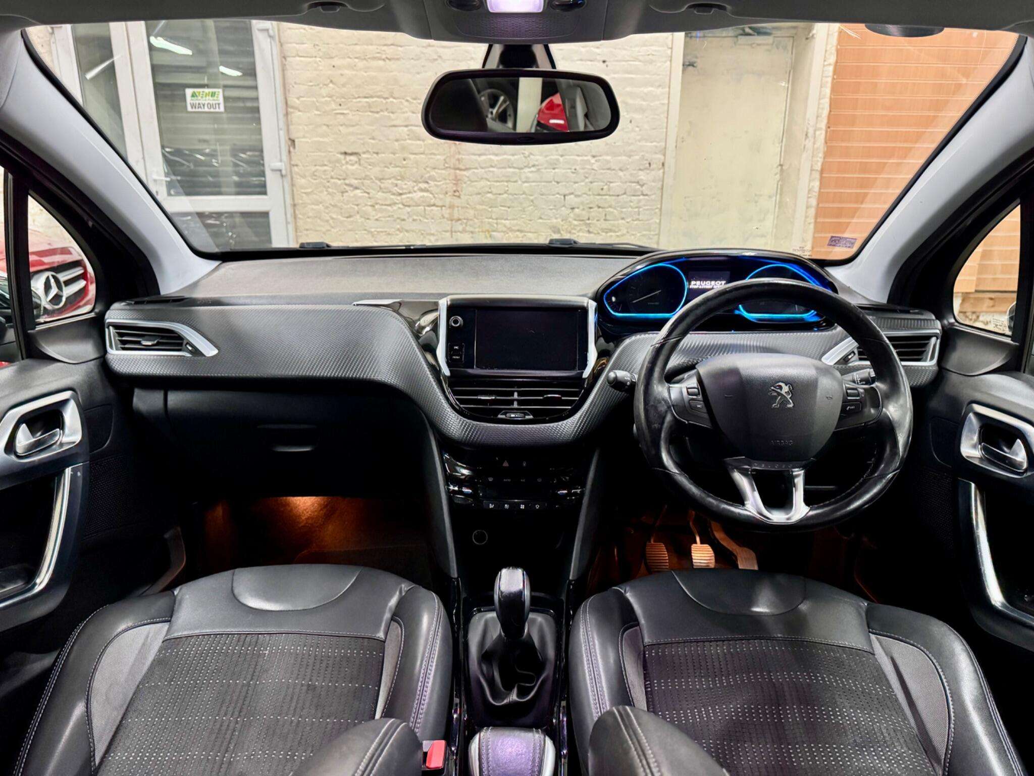 2015 PEUGEOT 2008 2015 PEUGEOT 2008