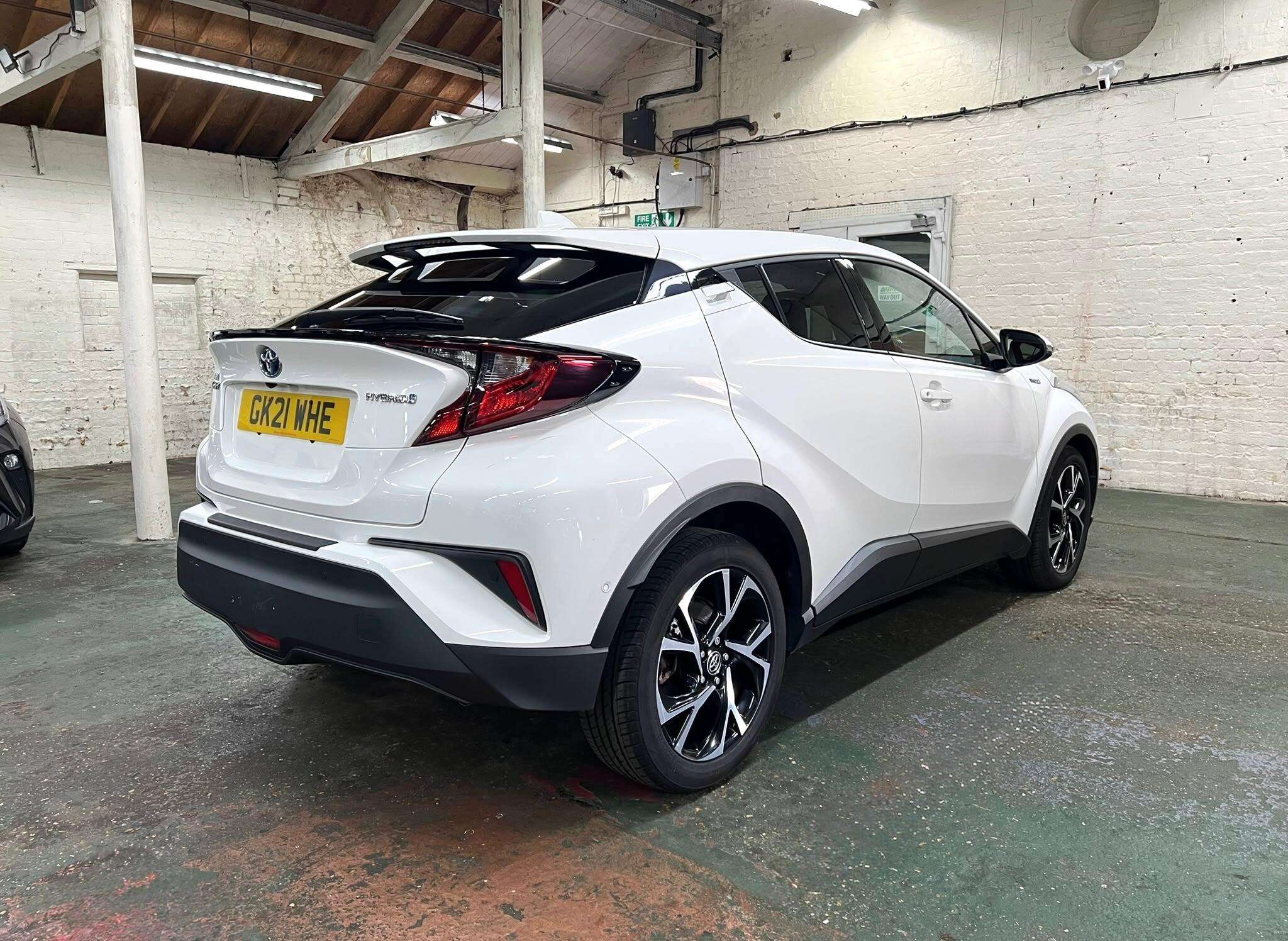 2021 TOYOTA C-HR 2021 TOYOTA C-HR