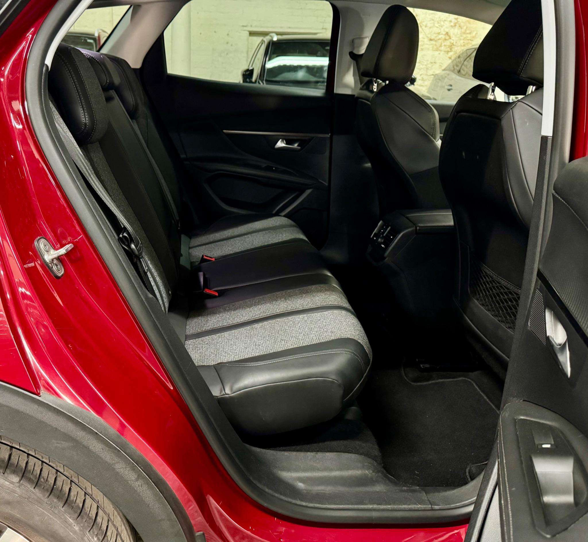 2019 PEUGEOT 3008 2019 PEUGEOT 3008