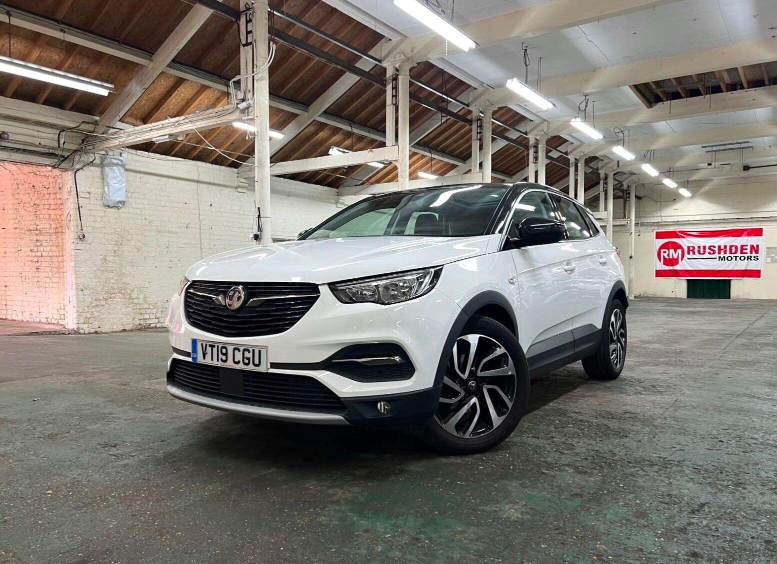 A 2019 VAUXHALL GRANDLAND X 1.2 Turbo Elite Nav Euro 6 (s/s) 5dr A 2019 VAUXHALL GRANDLAND X 1.2 Turbo Elite Nav Euro 6 (s/s) 5dr