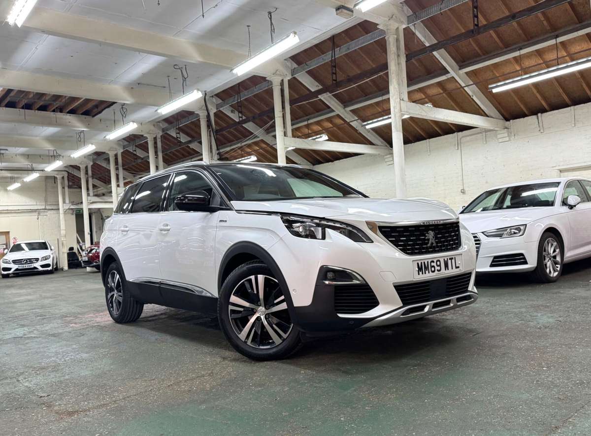 Check out this Peugeot 5008 2020 Diesel Automatic