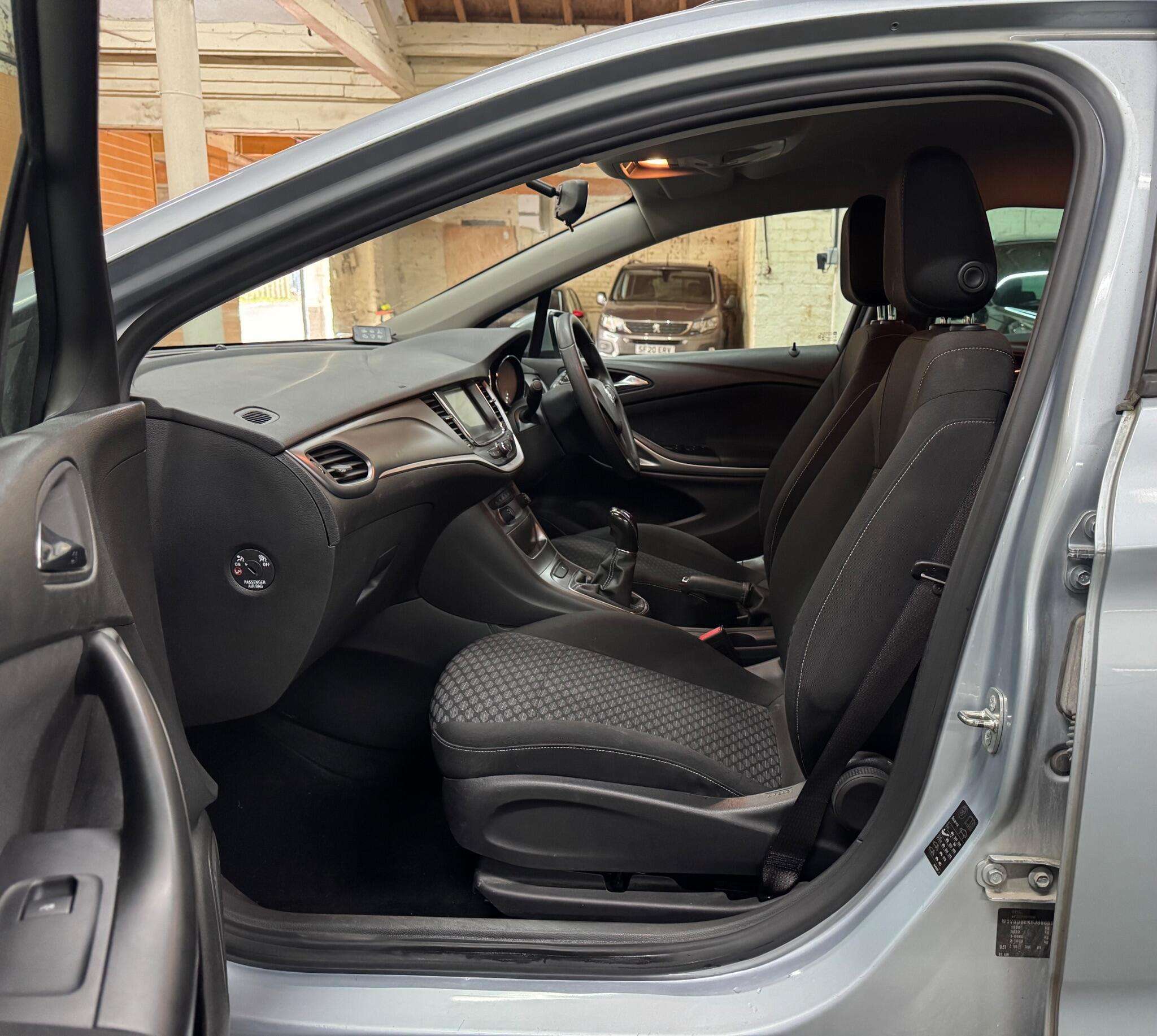 2018 VAUXHALL ASTRA 2018 VAUXHALL ASTRA