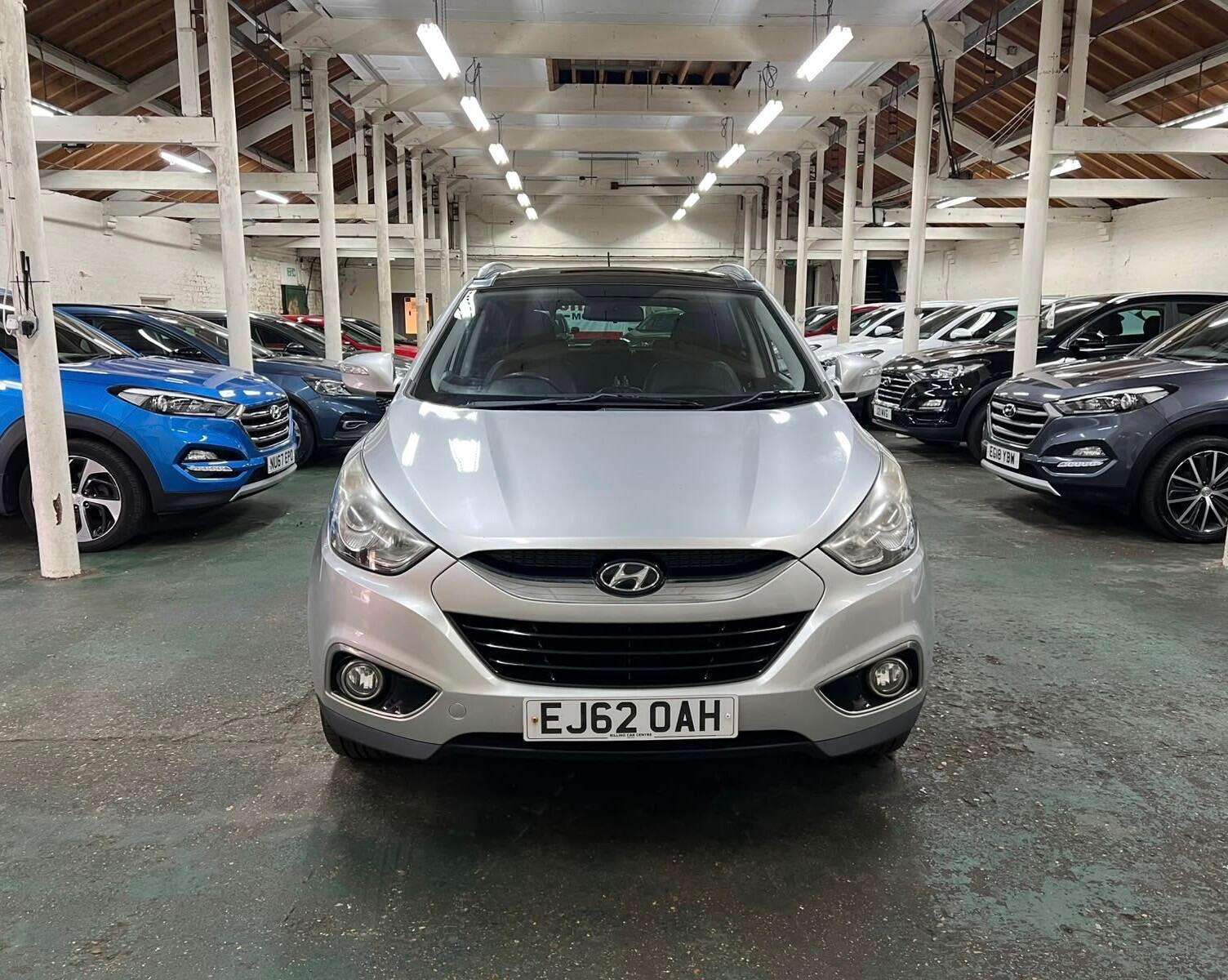 A 2012 HYUNDAI IX35 1.7 CRDi Premium Euro 5 (s/s) 5dr A 2012 HYUNDAI IX35 1.7 CRDi Premium Euro 5 (s/s) 5dr