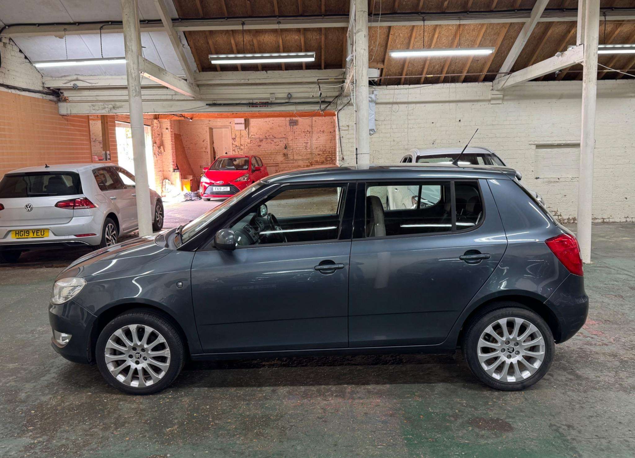 2014 SKODA FABIA 2014 SKODA FABIA