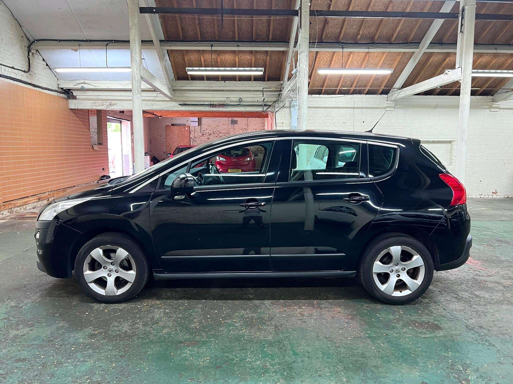 2011 PEUGEOT 3008 2011 PEUGEOT 3008