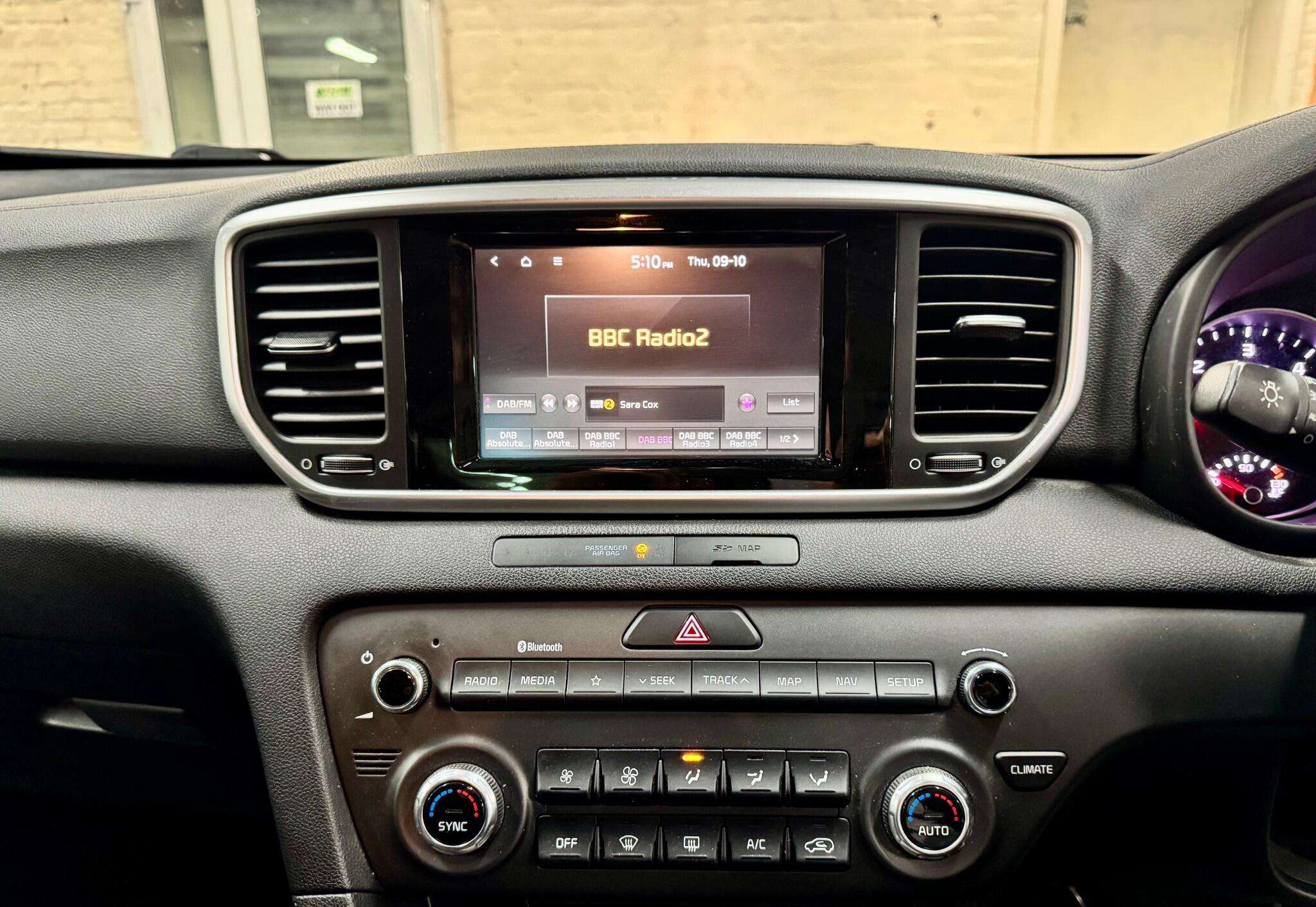 2017 KIA SPORTAGE 2017 KIA SPORTAGE