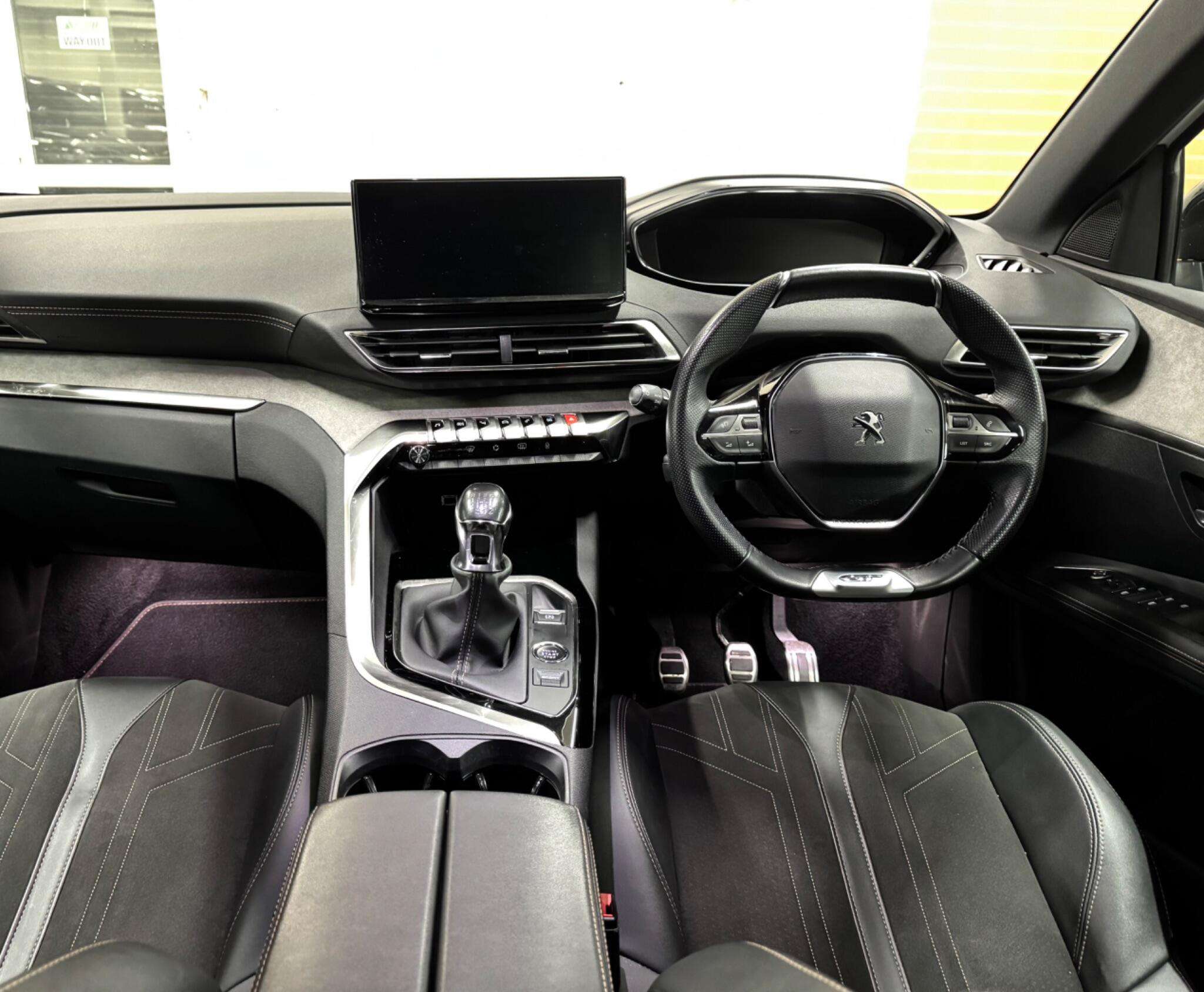 2021 PEUGEOT 3008 2021 PEUGEOT 3008