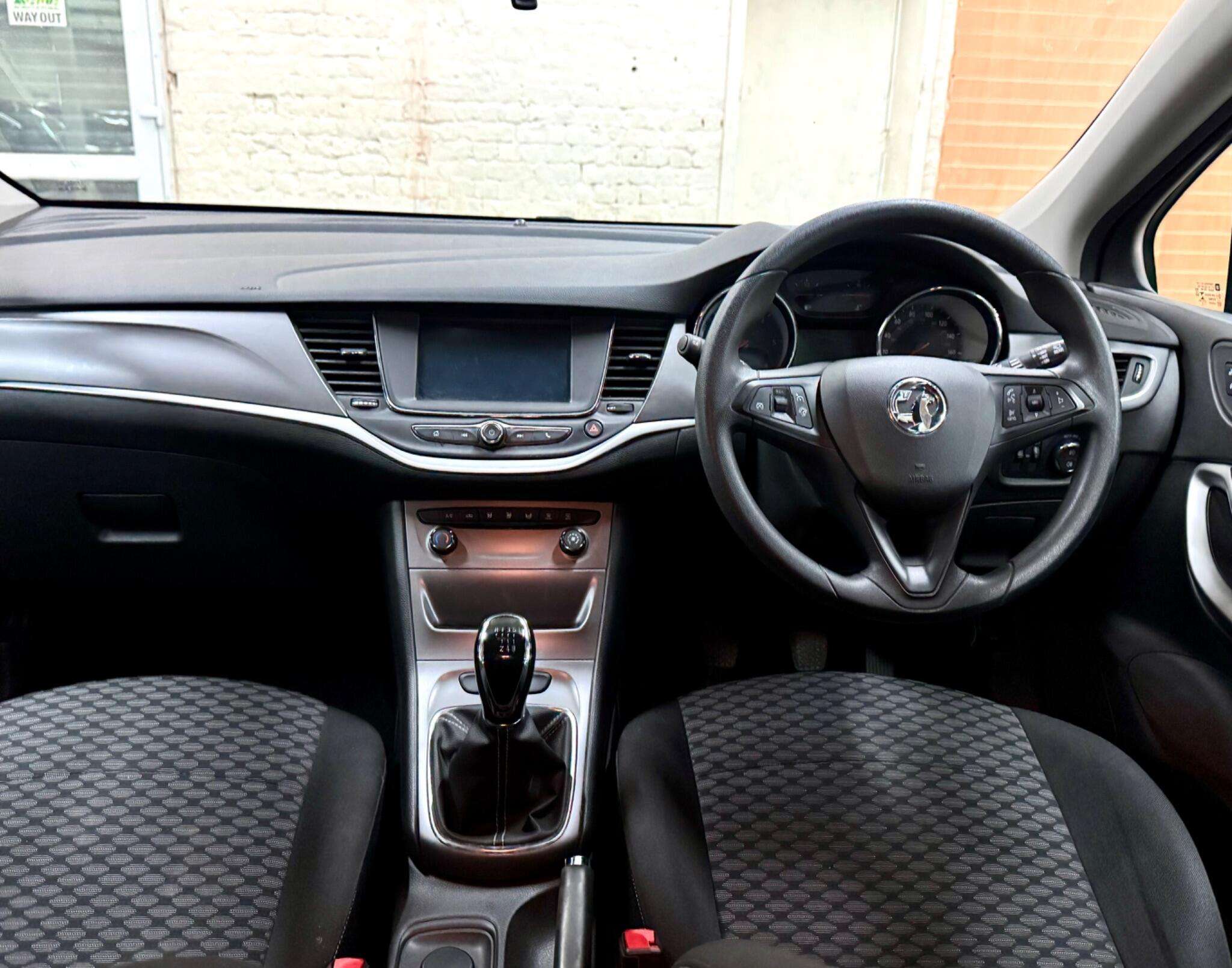 2018 VAUXHALL ASTRA 2018 VAUXHALL ASTRA