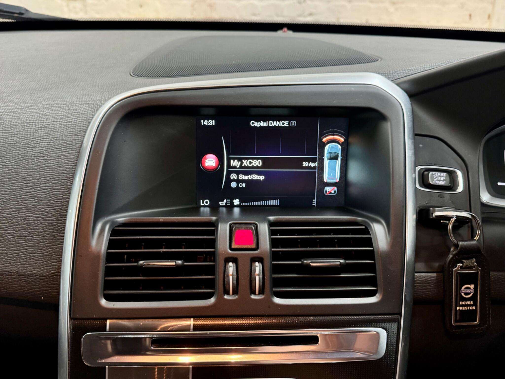 2015 VOLVO XC60 2015 VOLVO XC60