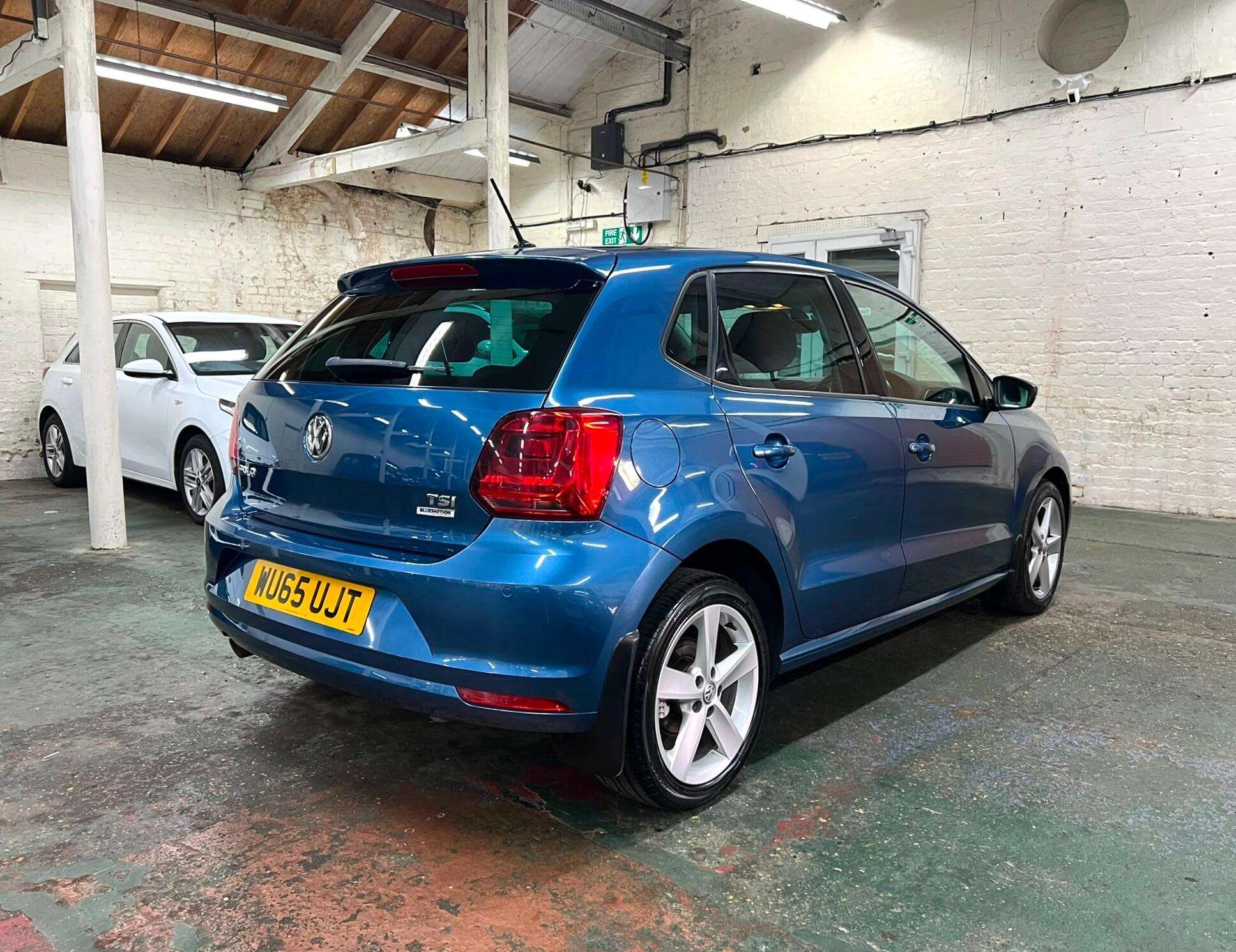 2015 VOLKSWAGEN POLO 2015 VOLKSWAGEN POLO
