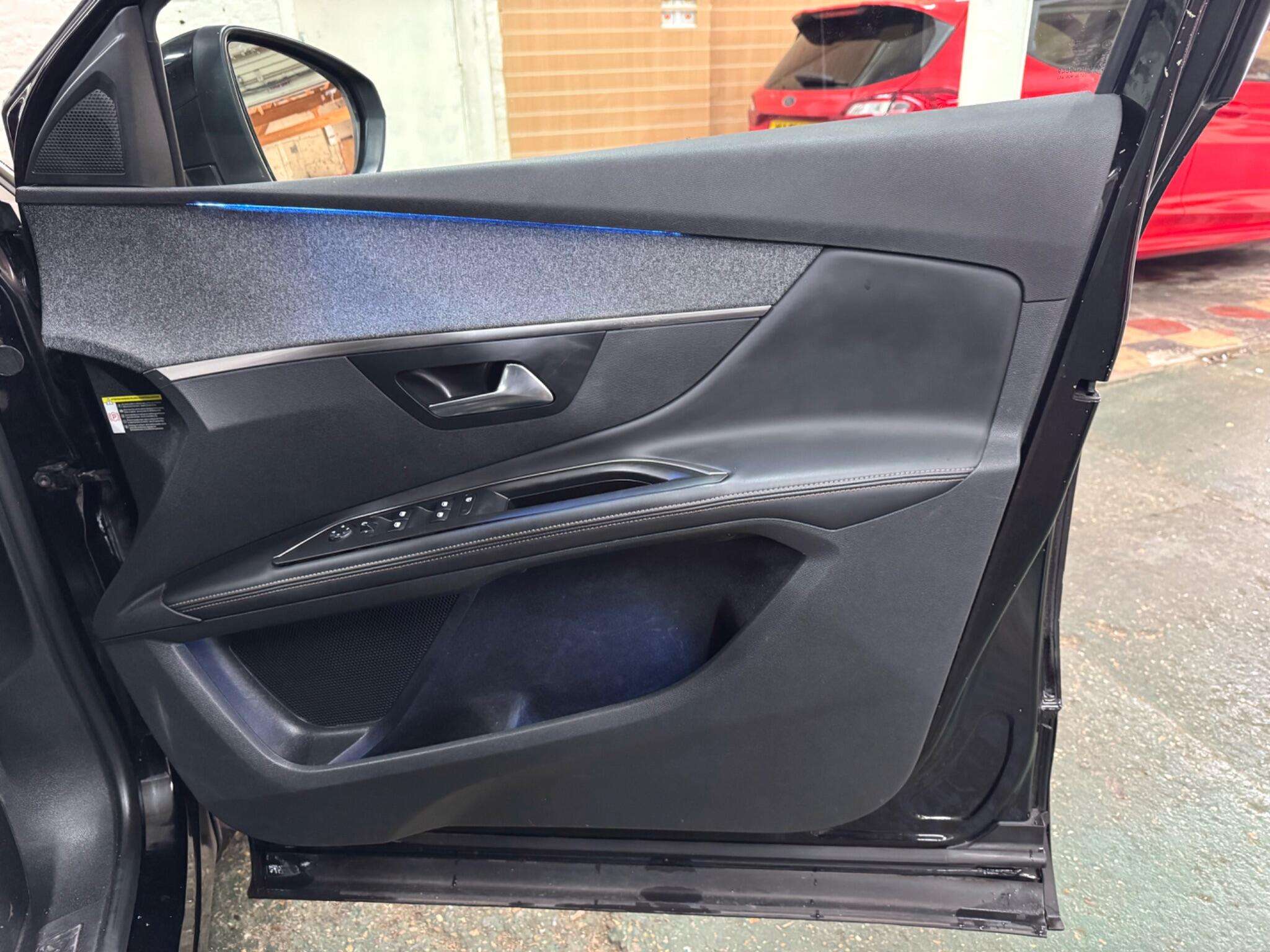 2018 PEUGEOT 5008 2018 PEUGEOT 5008