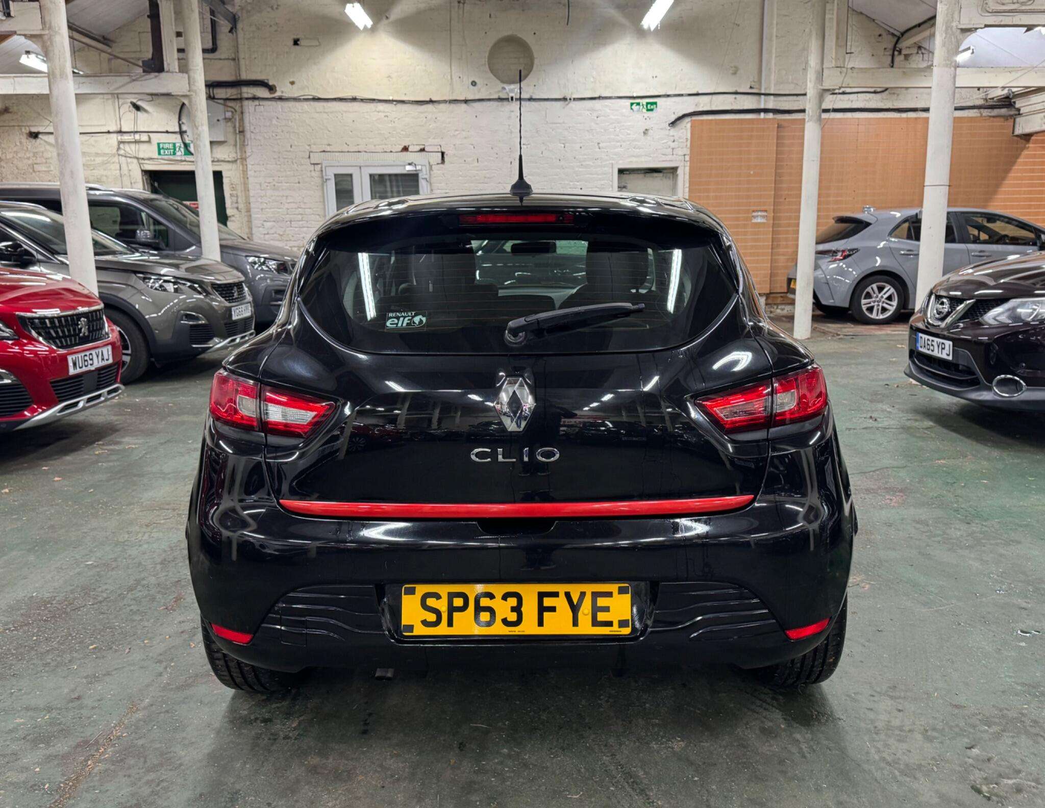 2013 RENAULT CLIO 2013 RENAULT CLIO