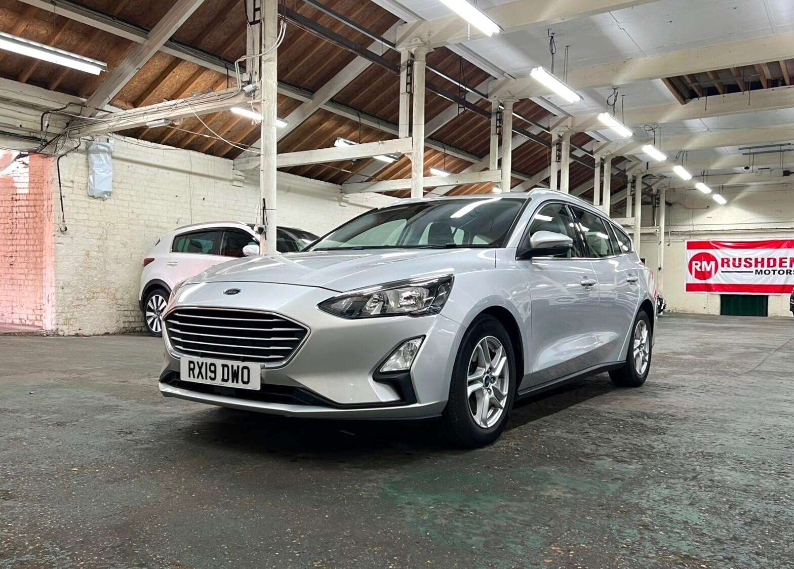 A 2019 FORD FOCUS 1.5 EcoBlue Zetec Estate 5dr Diesel Manual Euro 6 (s/s) (95 ps) A 2019 FORD FOCUS 1.5 EcoBlue Zetec Estate 5dr Diesel Manual Euro 6 (s/s) (95 ps)