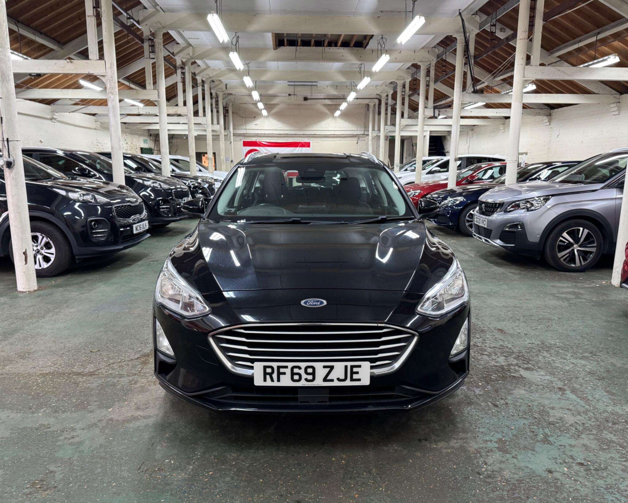 A 2019 FORD FOCUS 1.5 EcoBlue Zetec Estate 5dr Diesel Manual Euro 6 (s/s) (95 ps) A 2019 FORD FOCUS 1.5 EcoBlue Zetec Estate 5dr Diesel Manual Euro 6 (s/s) (95 ps)
