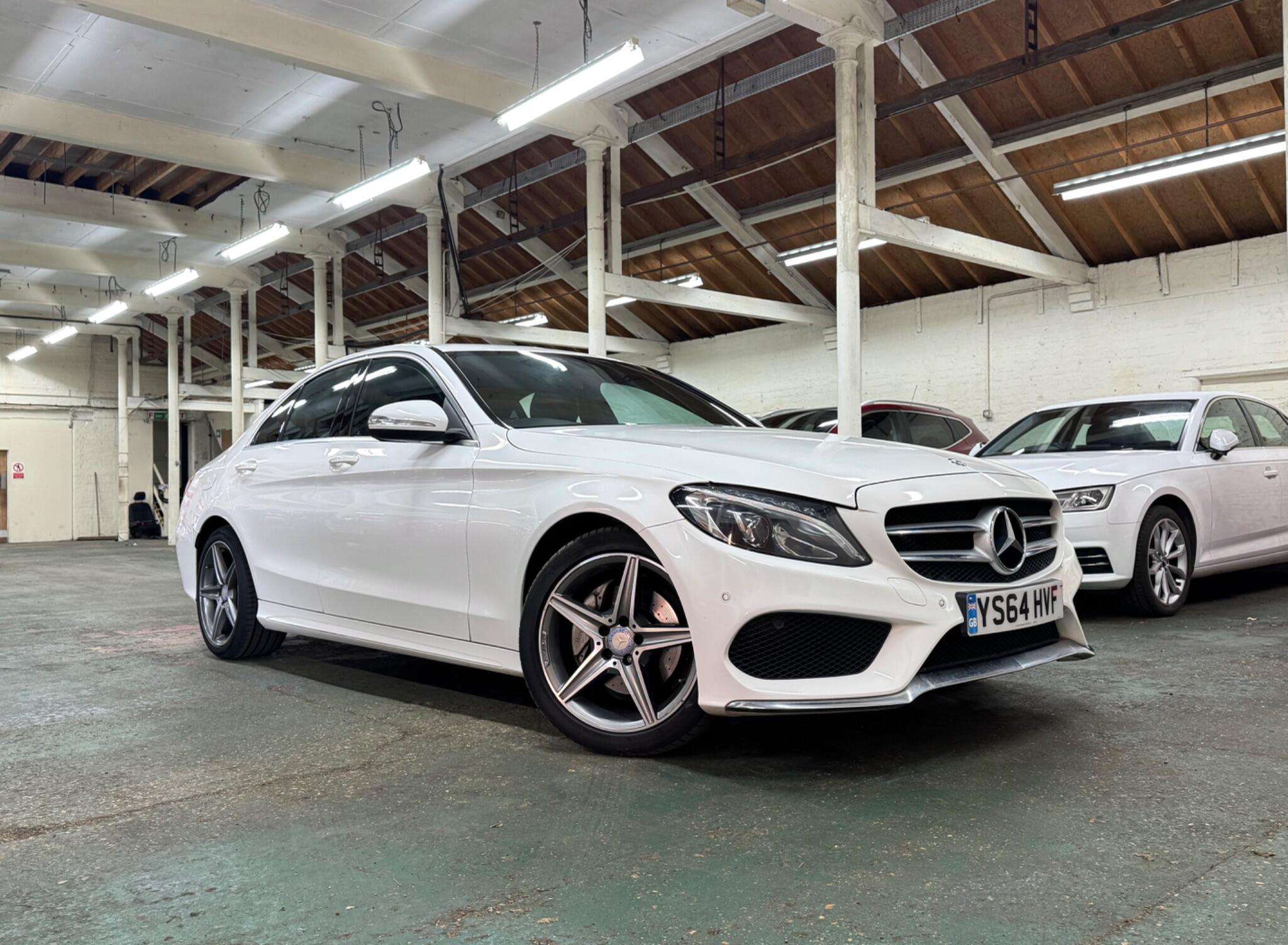 A 2014 MERCEDES-BENZ C CLASS 2.1 C220 BlueTEC AMG Line G-Tronic+ Euro 6 (s/s) 4dr A 2014 MERCEDES-BENZ C CLASS 2.1 C220 BlueTEC AMG Line G-Tronic+ Euro 6 (s/s) 4dr