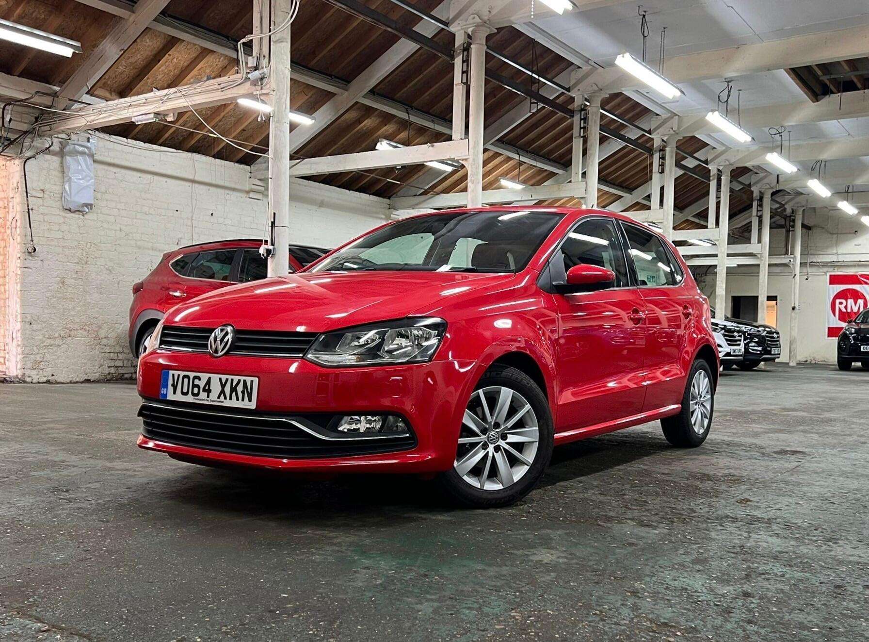 A 2014 VOLKSWAGEN POLO 1.4 TDI BlueMotion Tech SE Euro 6 (s/s) 5dr A 2014 VOLKSWAGEN POLO 1.4 TDI BlueMotion Tech SE Euro 6 (s/s) 5dr