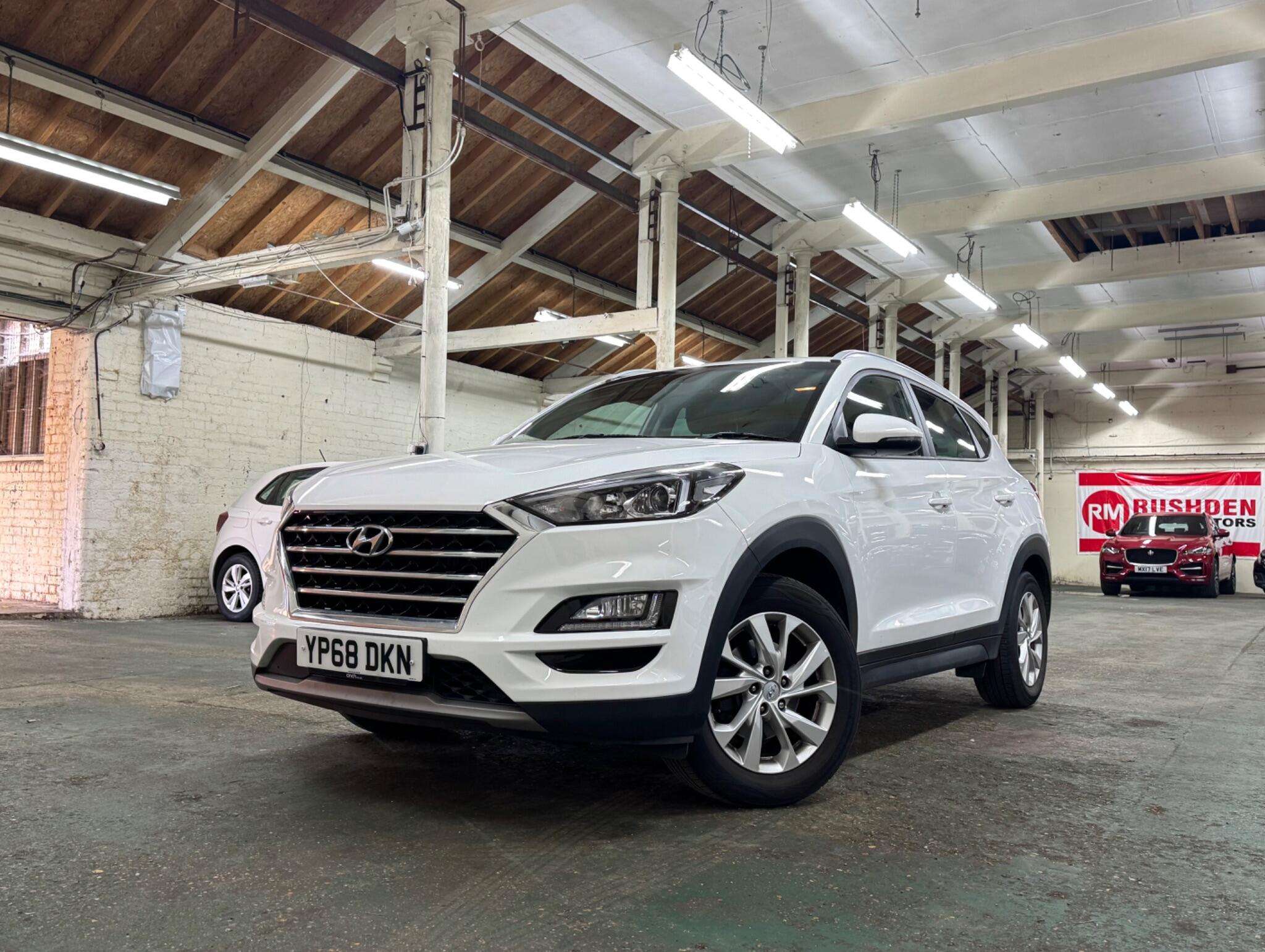 A 2018 HYUNDAI TUCSON 1.6 CRDi SE Nav Euro 6 (s/s) 5dr A 2018 HYUNDAI TUCSON 1.6 CRDi SE Nav Euro 6 (s/s) 5dr