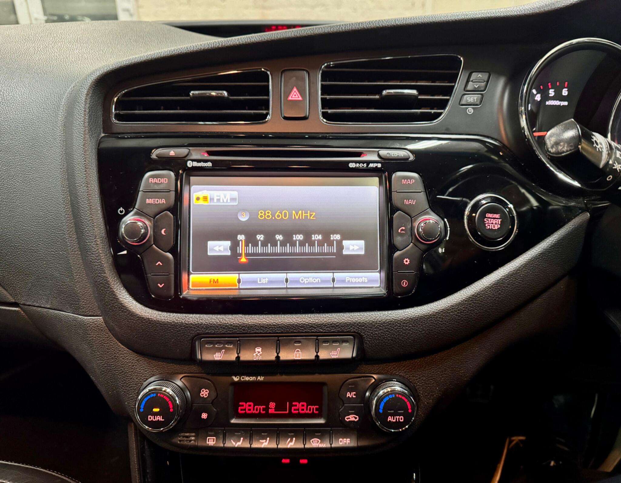 2013 KIA CEED 2013 KIA CEED