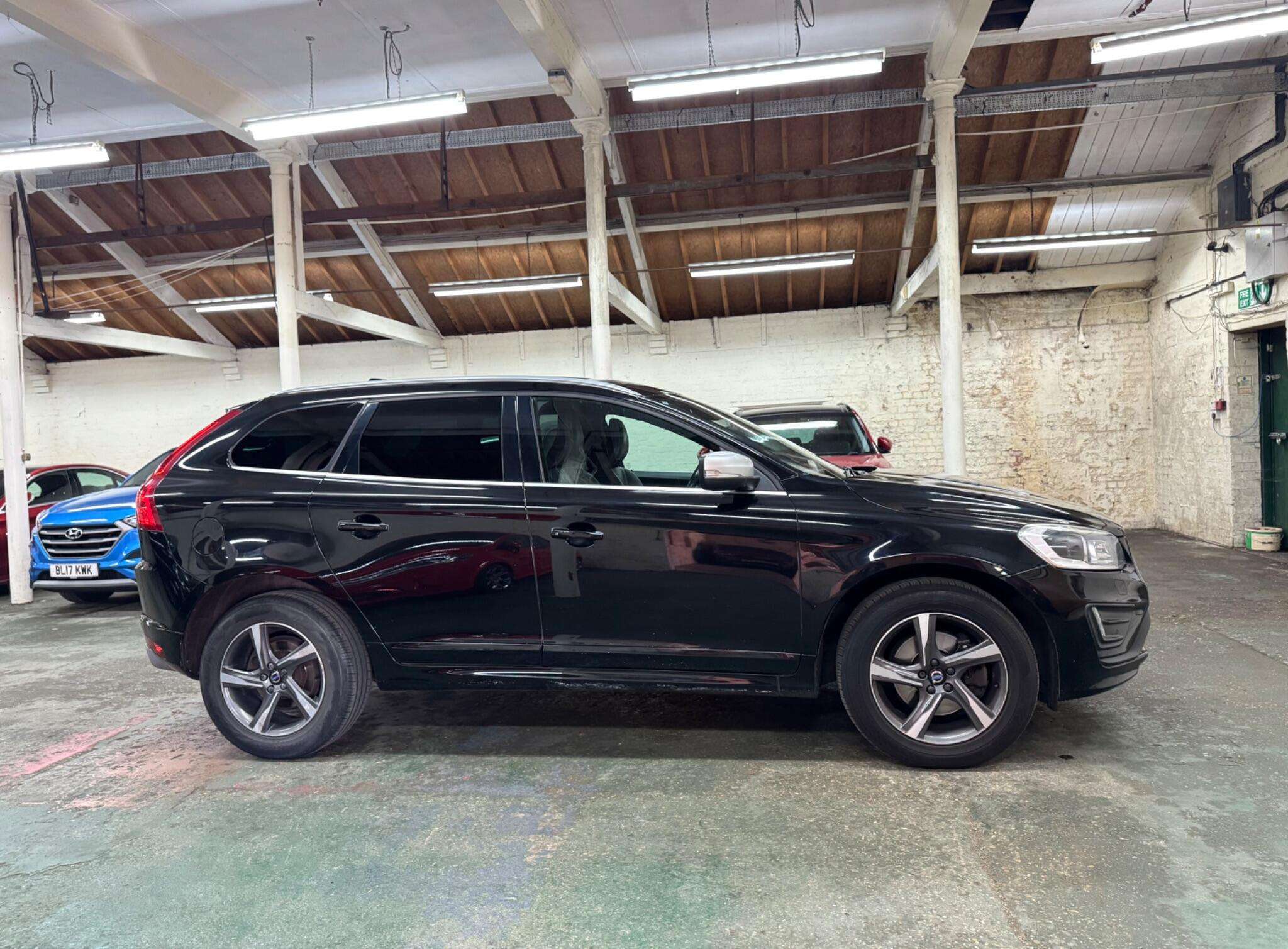 2015 VOLVO XC60 2015 VOLVO XC60