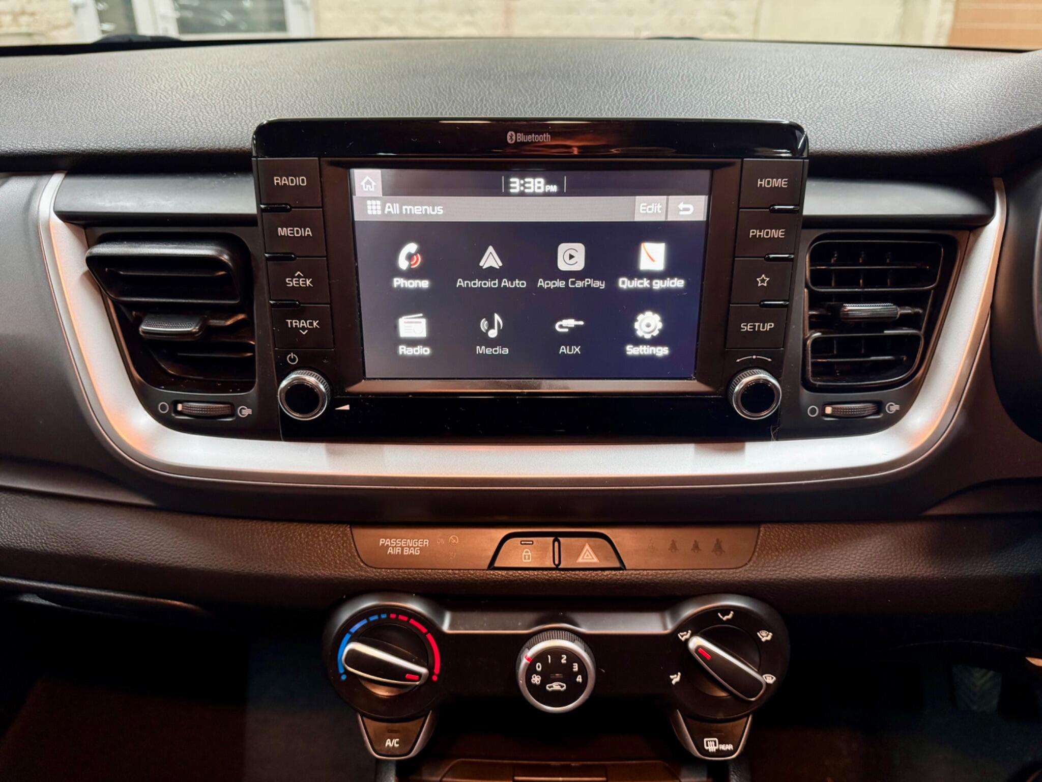 2019 KIA STONIC 2019 KIA STONIC