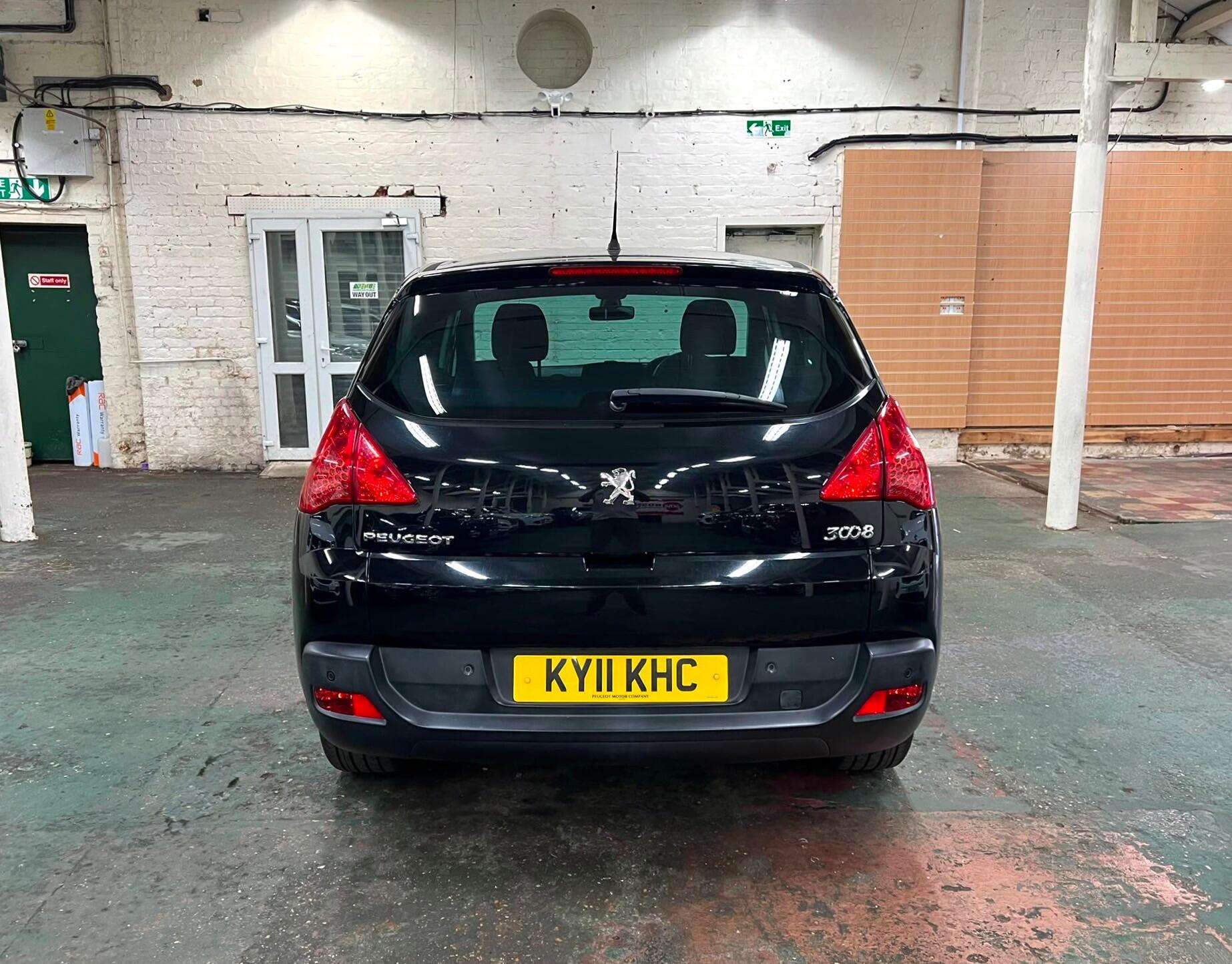 2011 PEUGEOT 3008 2011 PEUGEOT 3008