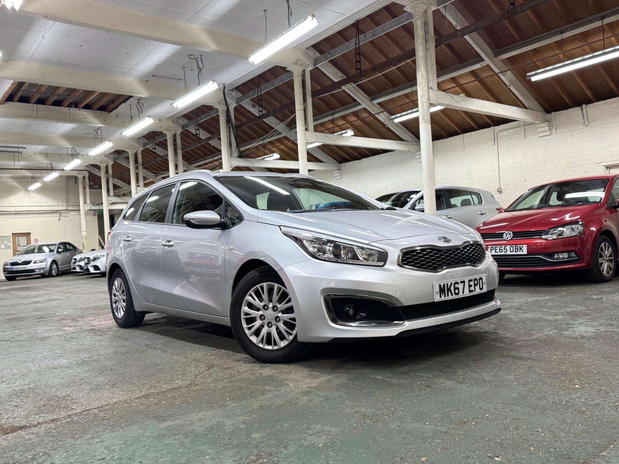 A 2017 KIA CEED 1.6 CRDi 1 Sportswagon Euro 6 (s/s) 5dr A 2017 KIA CEED 1.6 CRDi 1 Sportswagon Euro 6 (s/s) 5dr