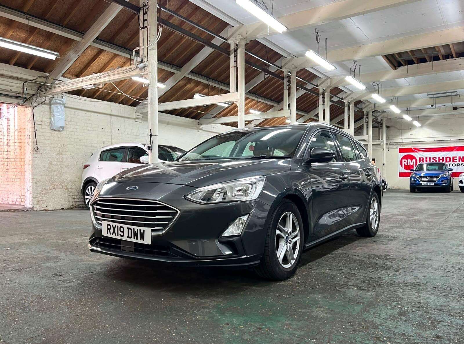 A 2019 FORD FOCUS 1.5 EcoBlue Zetec Estate 5dr Diesel Manual Euro 6 (s/s) (95 ps) A 2019 FORD FOCUS 1.5 EcoBlue Zetec Estate 5dr Diesel Manual Euro 6 (s/s) (95 ps)