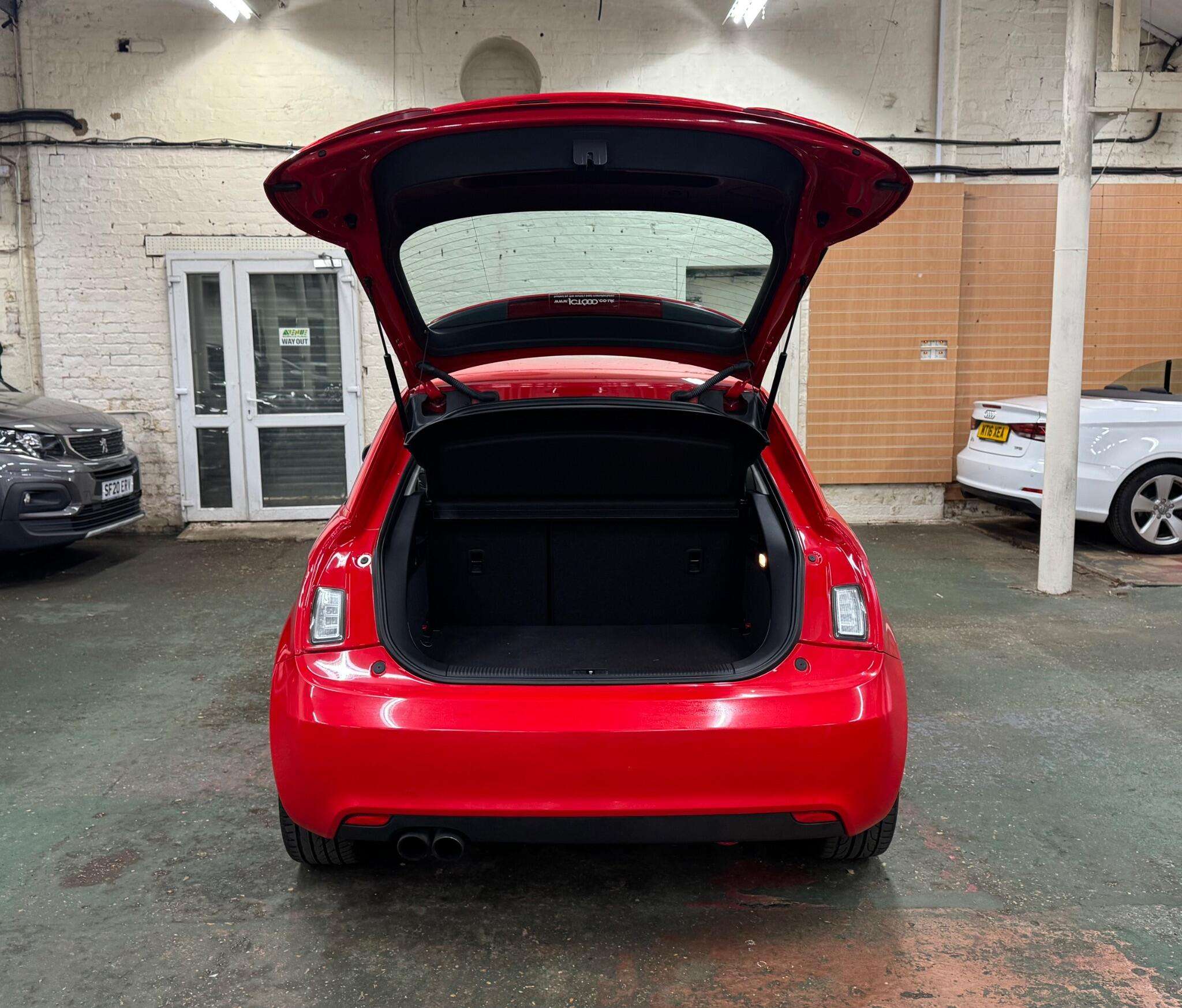 2014 AUDI A1 2014 AUDI A1