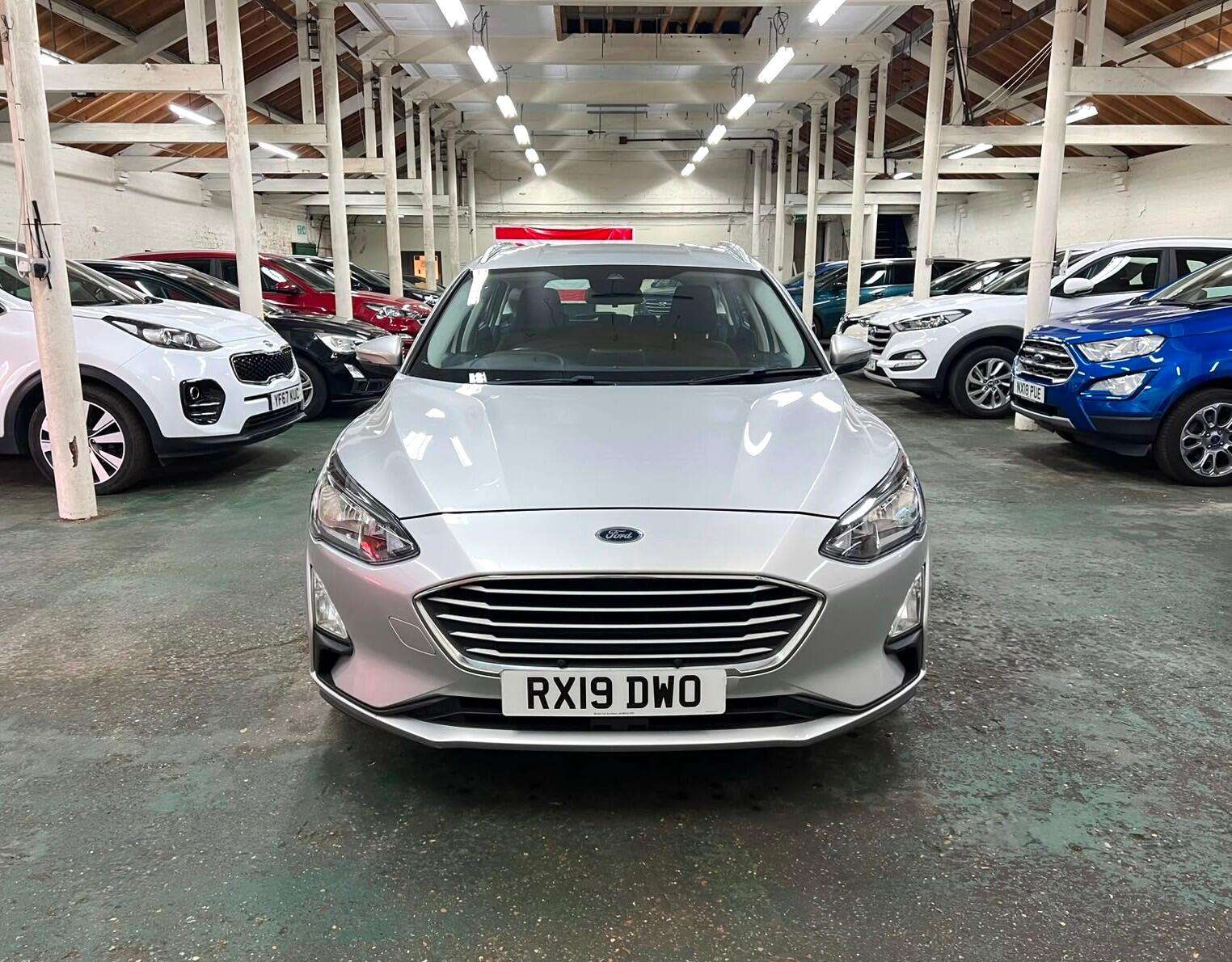 A 2019 FORD FOCUS 1.5 EcoBlue Zetec Estate 5dr Diesel Manual Euro 6 (s/s) (95 ps) A 2019 FORD FOCUS 1.5 EcoBlue Zetec Estate 5dr Diesel Manual Euro 6 (s/s) (95 ps)