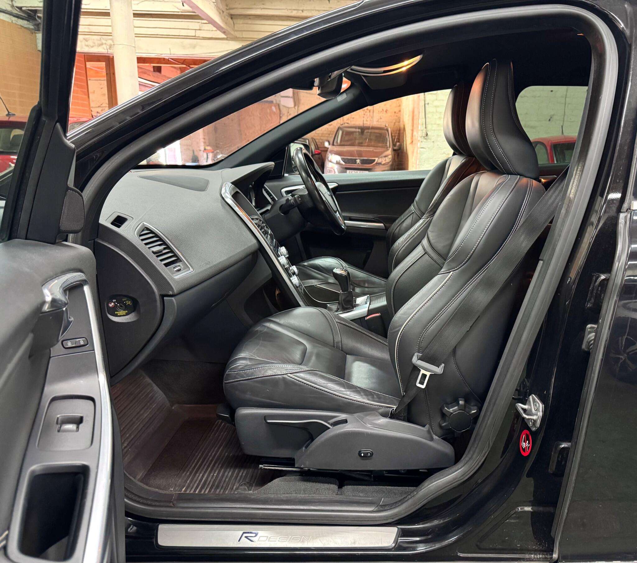 2015 VOLVO XC60 2015 VOLVO XC60