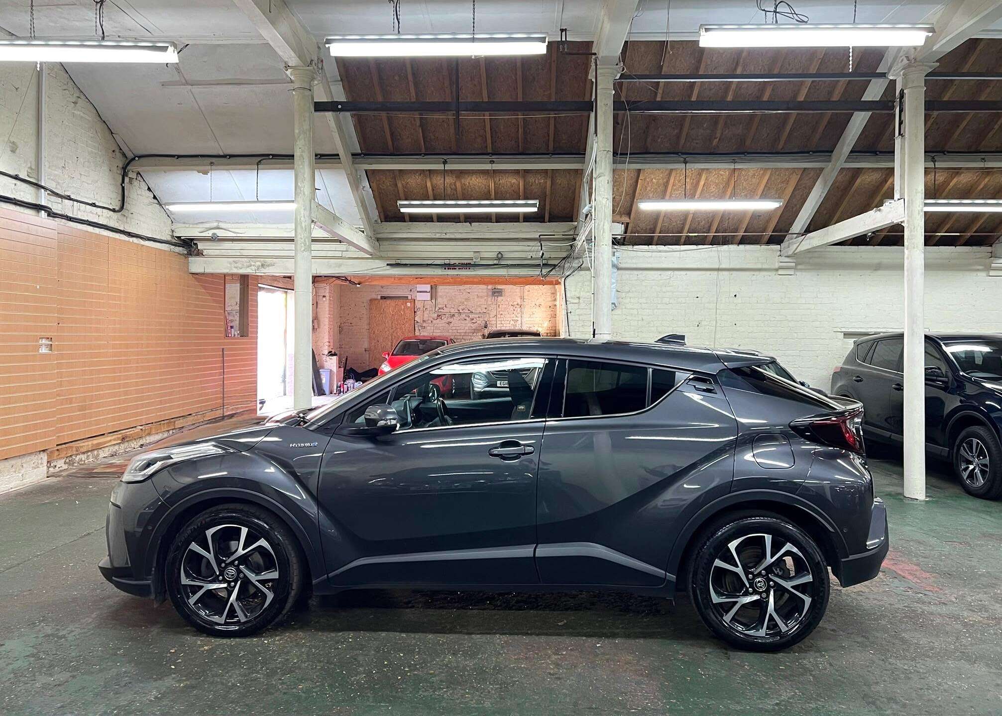 2021 TOYOTA C-HR 2021 TOYOTA C-HR