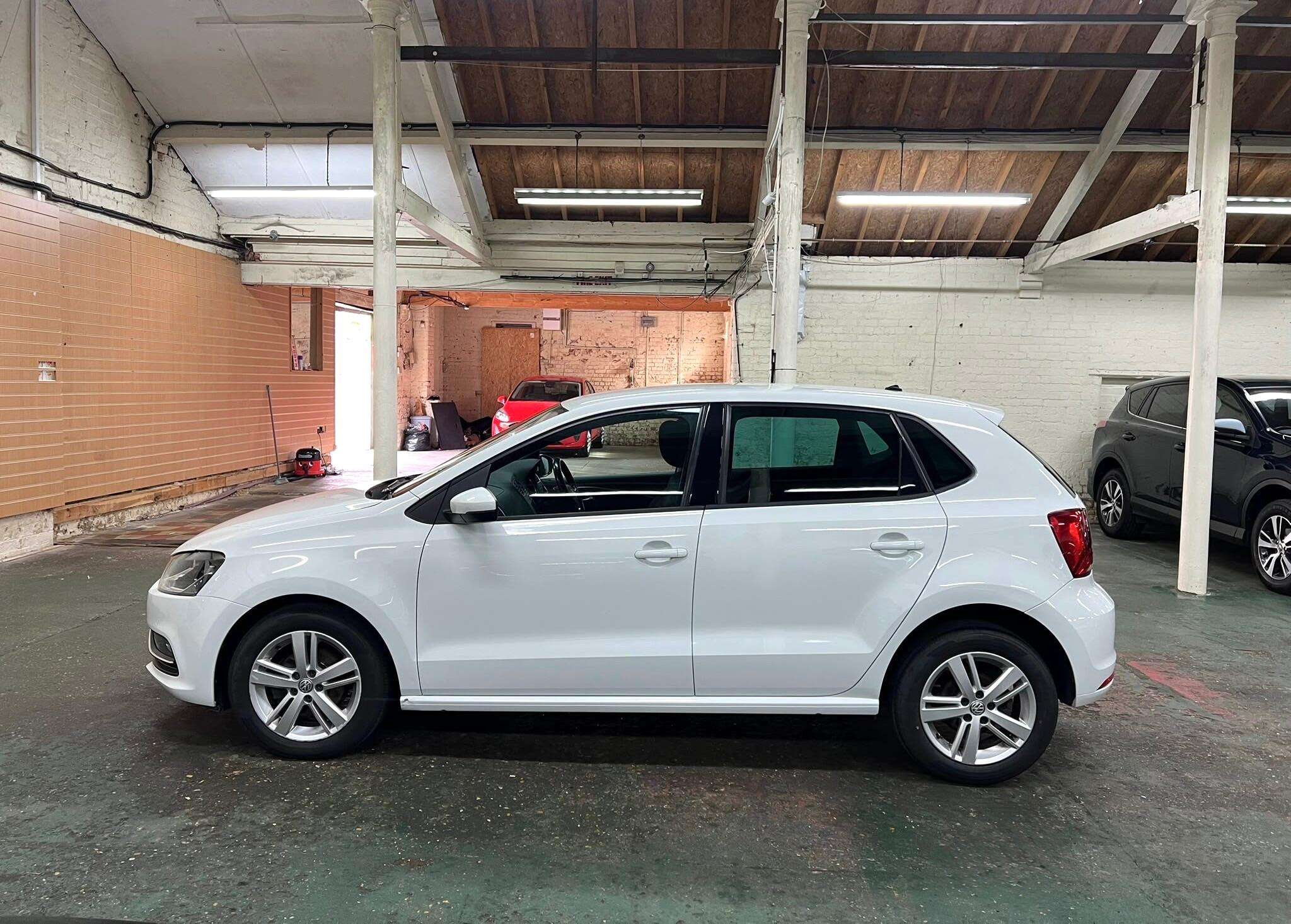 2017 VOLKSWAGEN POLO 2017 VOLKSWAGEN POLO