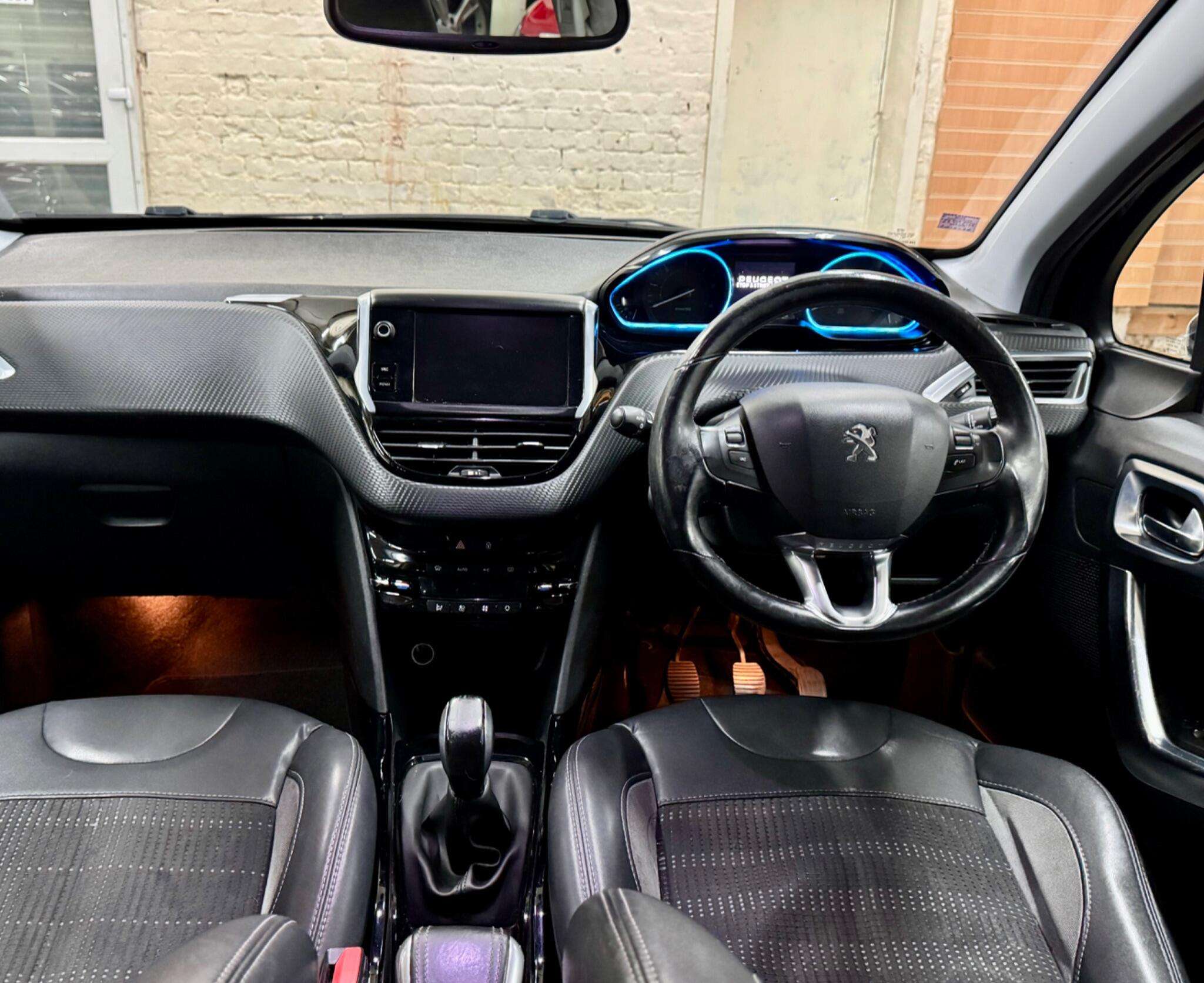 2015 PEUGEOT 2008 2015 PEUGEOT 2008