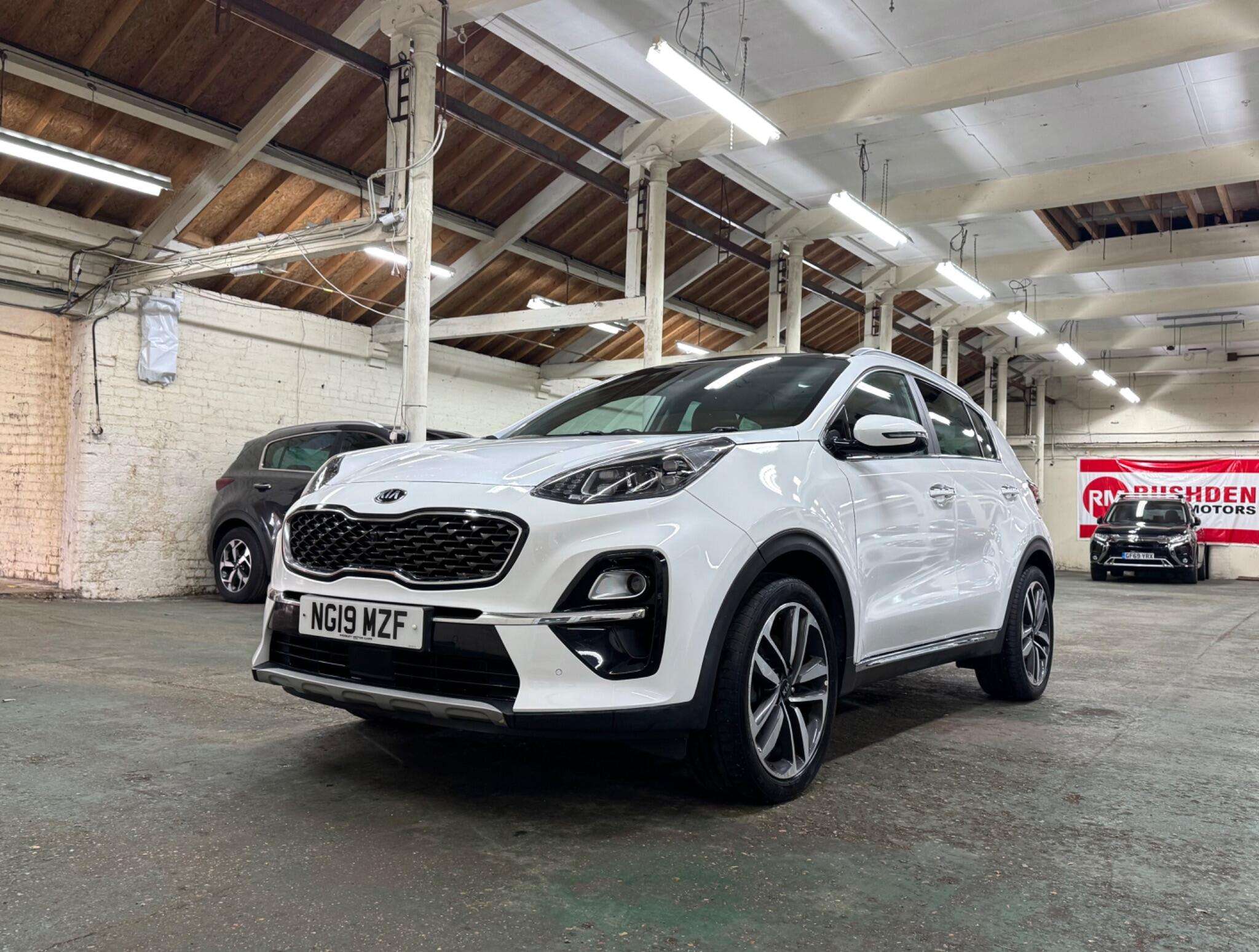 A 2019 KIA SPORTAGE 1.6 T-GDi 4 Euro 6 (s/s) 5dr A 2019 KIA SPORTAGE 1.6 T-GDi 4 Euro 6 (s/s) 5dr