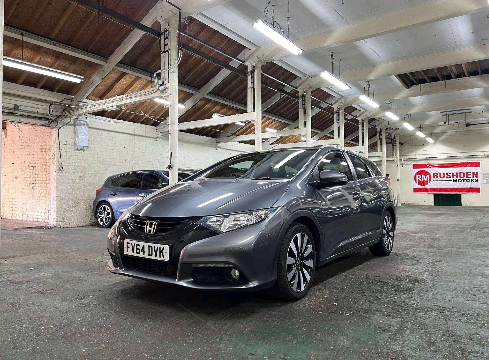 A 2014 HONDA CIVIC 1.6 i-DTEC SR Tourer Euro 5 (s/s) 5dr A 2014 HONDA CIVIC 1.6 i-DTEC SR Tourer Euro 5 (s/s) 5dr