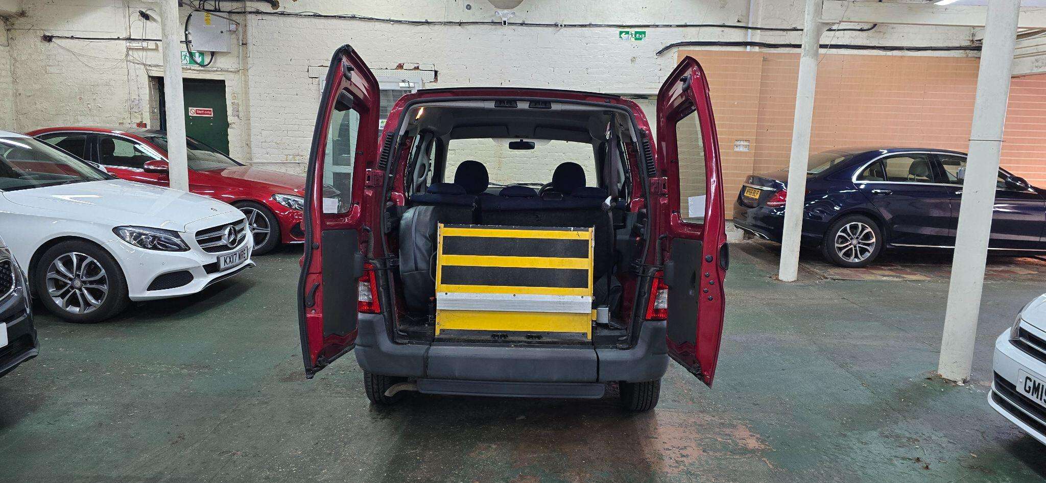 2010 PEUGEOT PARTNER 2010 PEUGEOT PARTNER