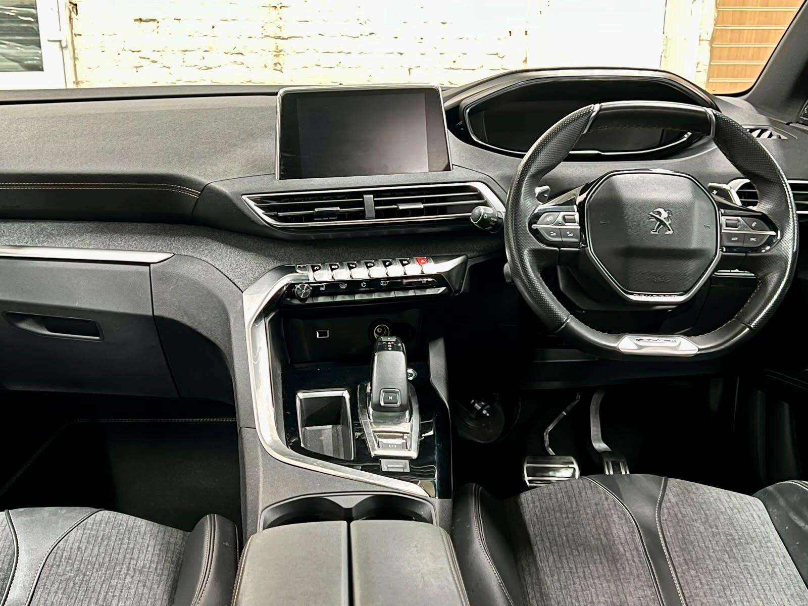 2019 PEUGEOT 5008 2019 PEUGEOT 5008